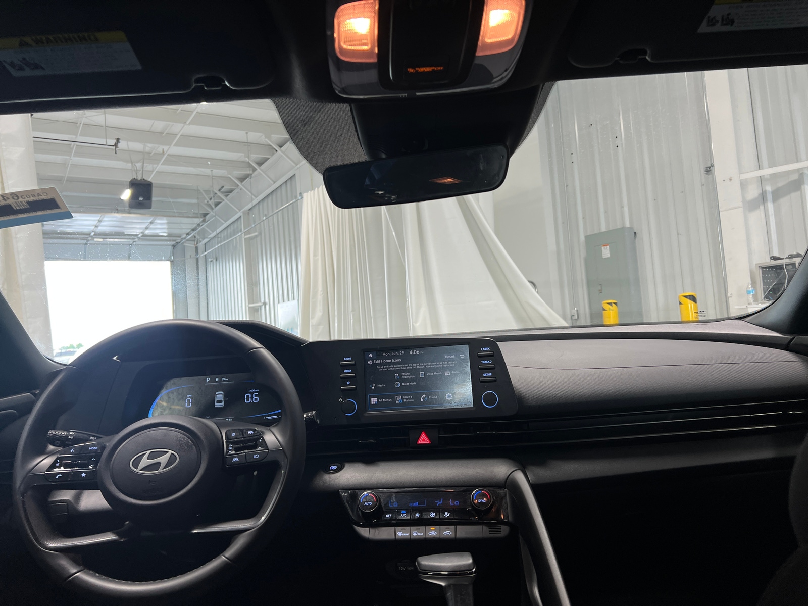 Thumbnail: 2025 Hyundai Elantra - 3