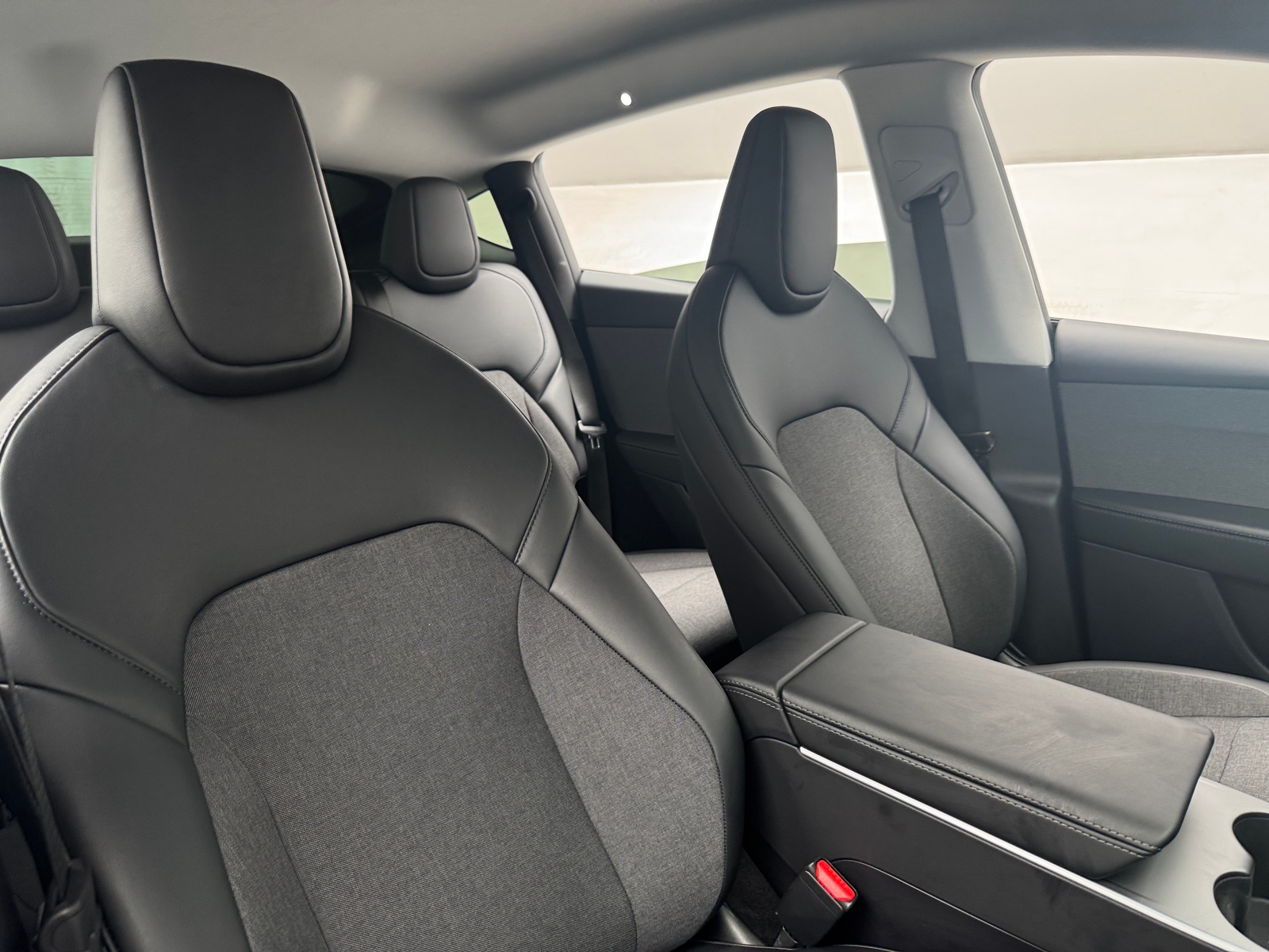 Thumbnail: 2026 Tesla Model Y - 2