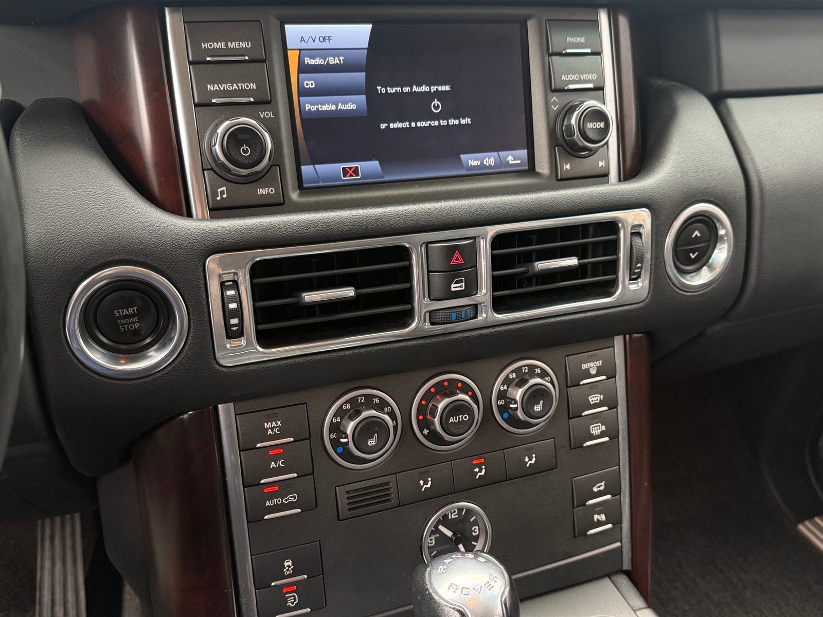 Thumbnail: 2012 Land Rover Range Rover - 3