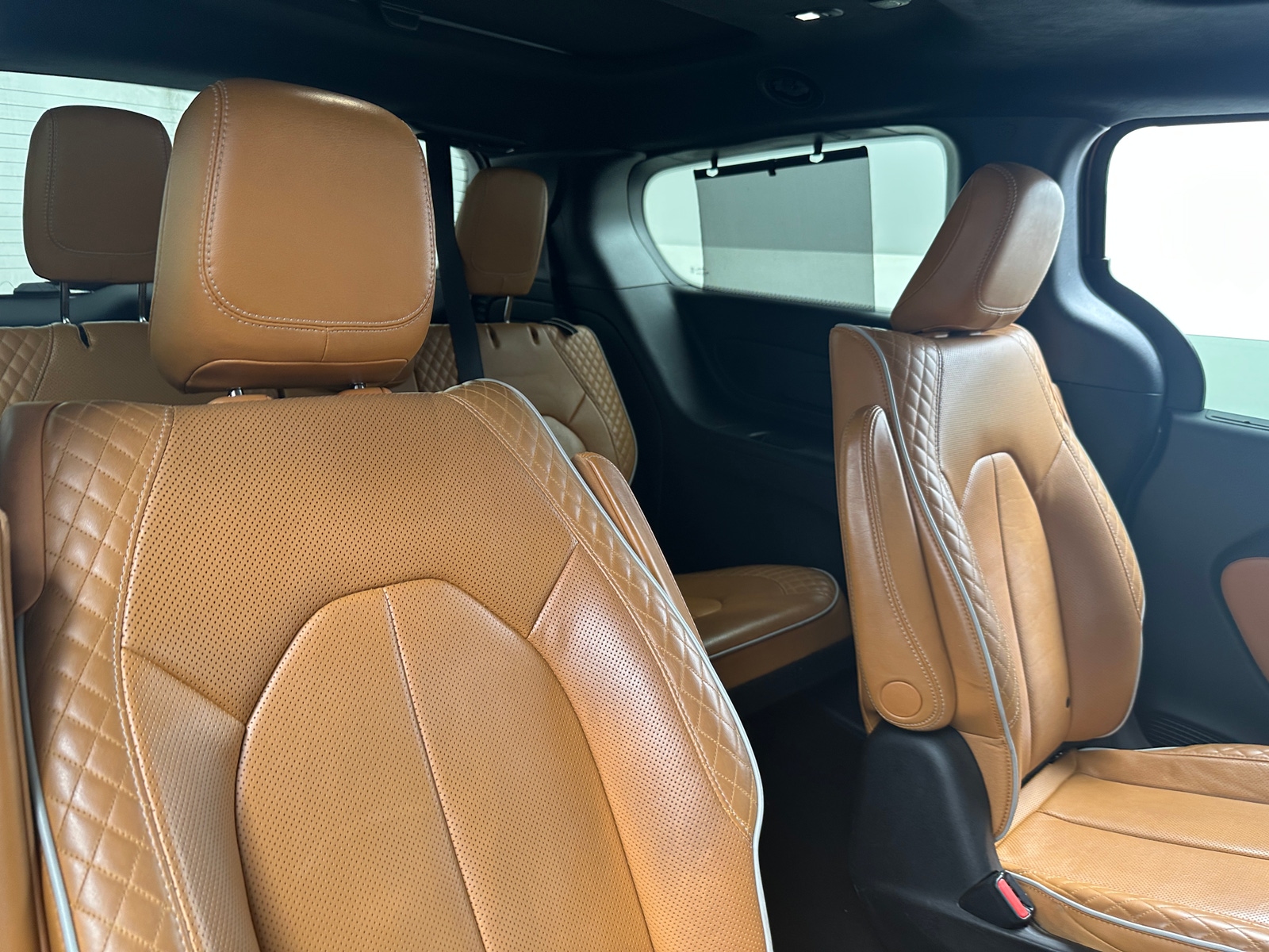 Thumbnail: 2021 Chrysler Pacifica - 5