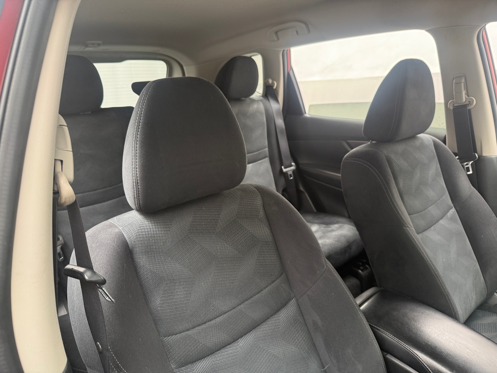 Thumbnail: 2016 Nissan Rogue - 2