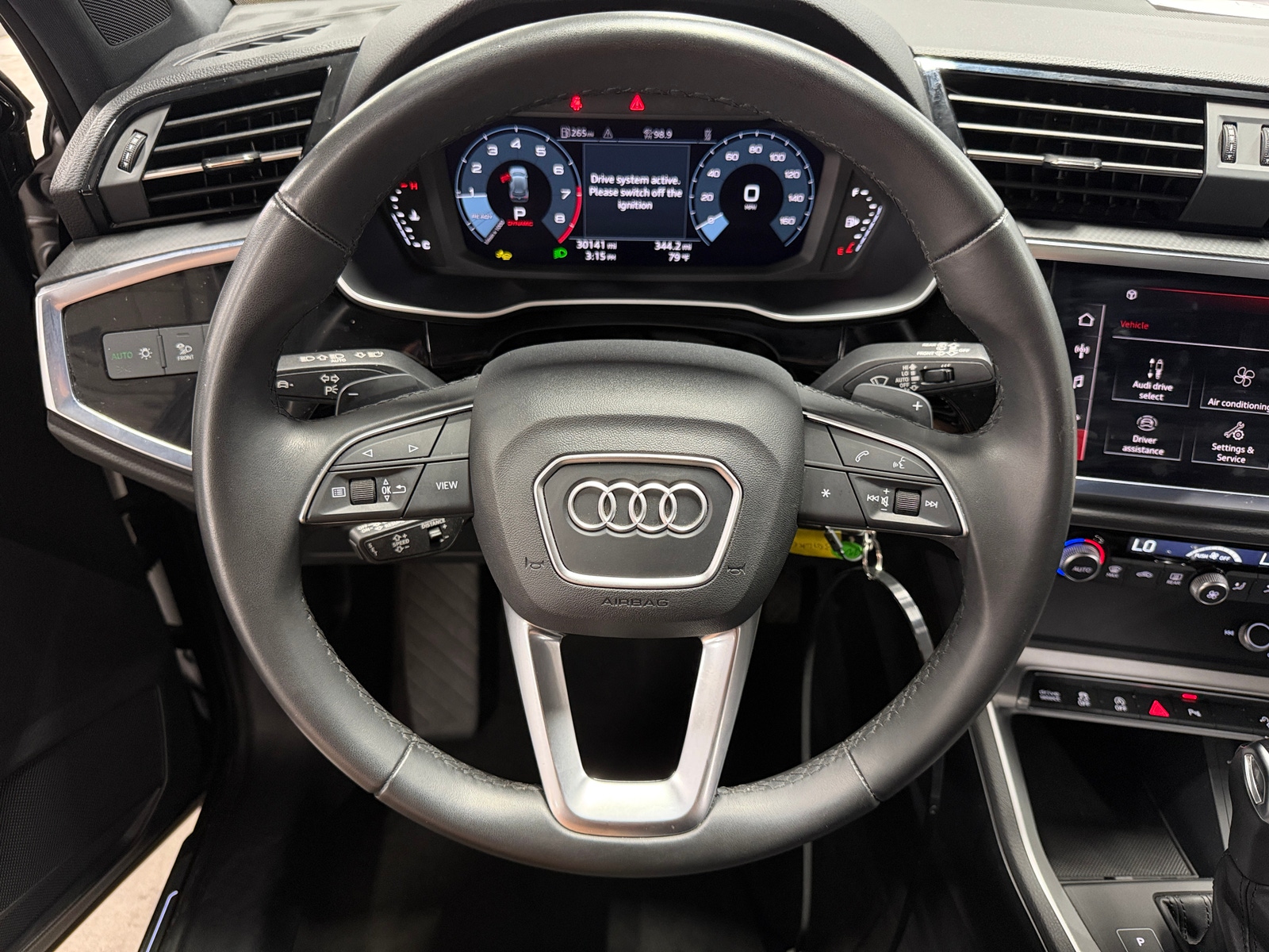 Thumbnail: 2025 Audi Q3 - 4