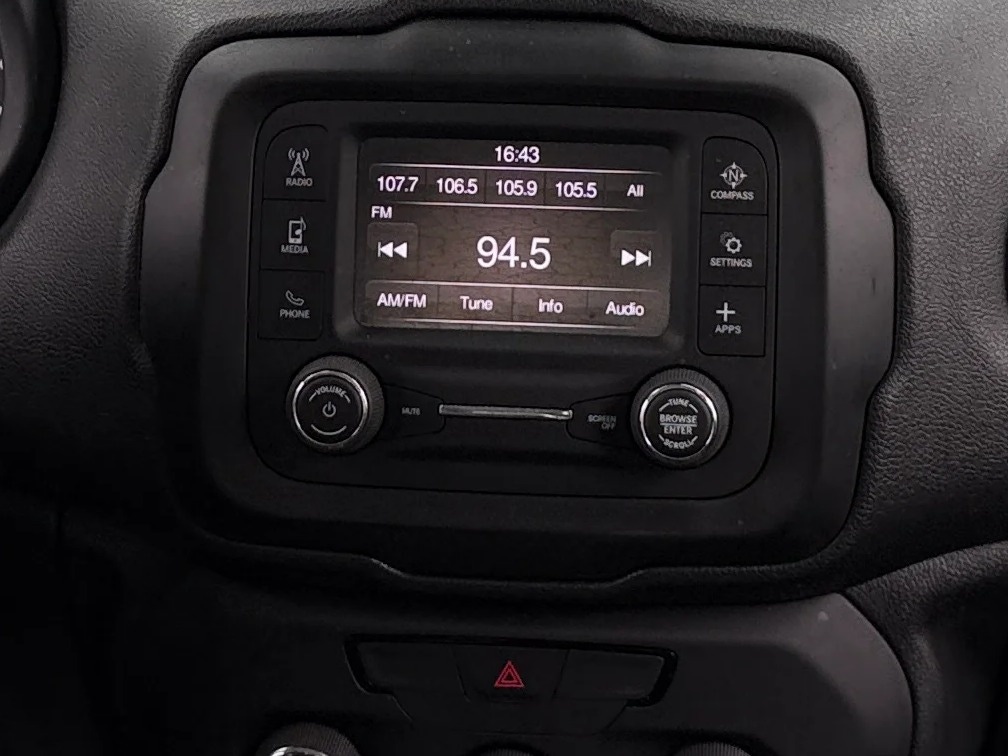 Thumbnail: 2018 Jeep Renegade - 4