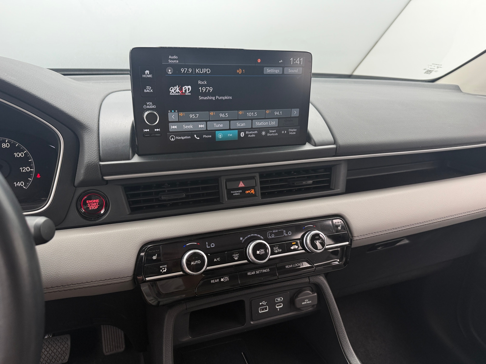 Thumbnail: 2023 Honda Pilot - 3