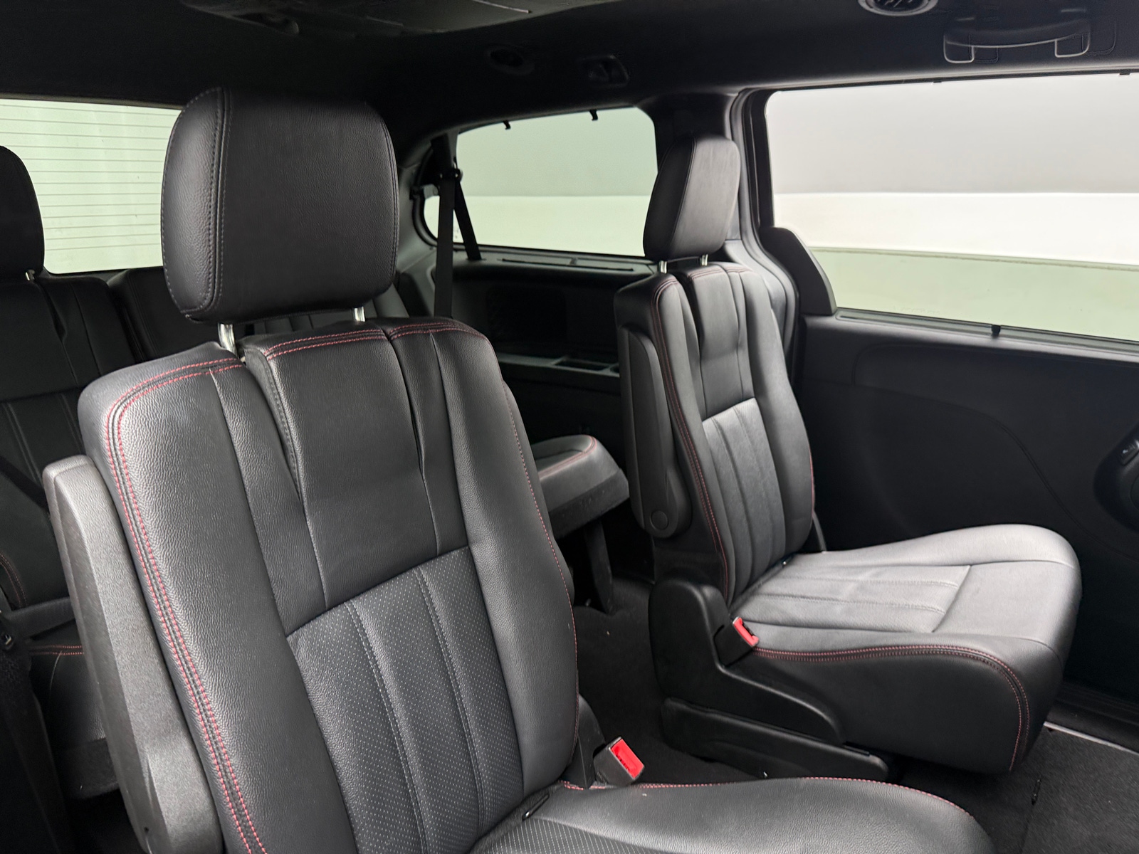 Thumbnail: 2017 Dodge Grand Caravan - 5