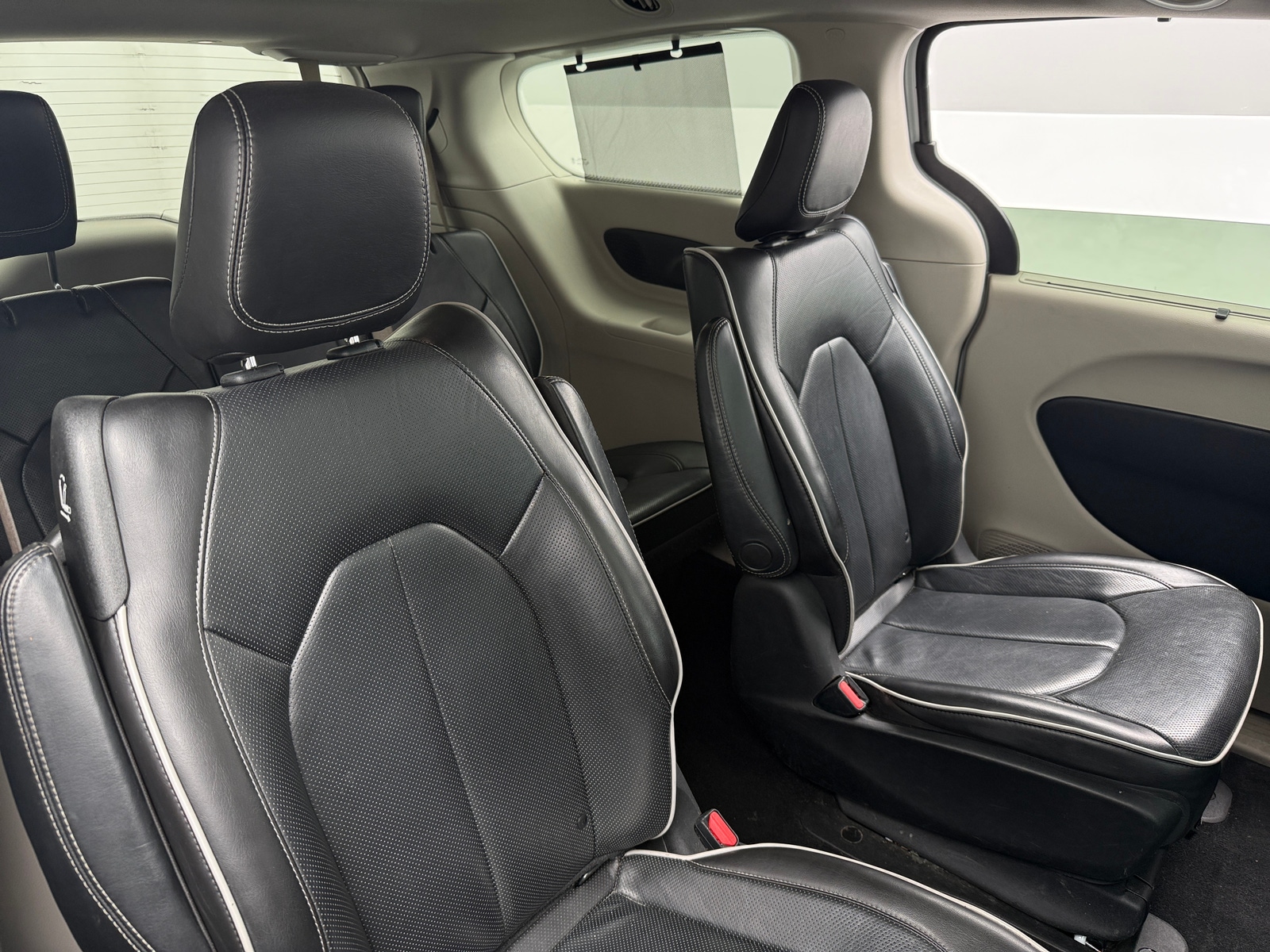 Thumbnail: 2021 Chrysler Pacifica - 5