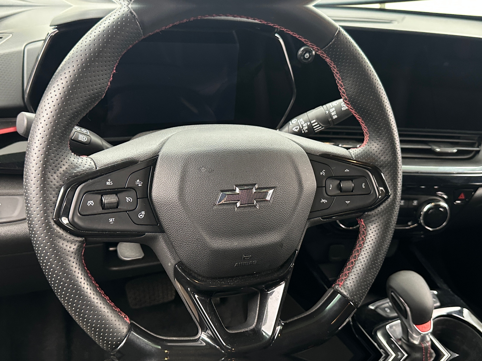 Thumbnail: 2024 Chevrolet Trax - 4