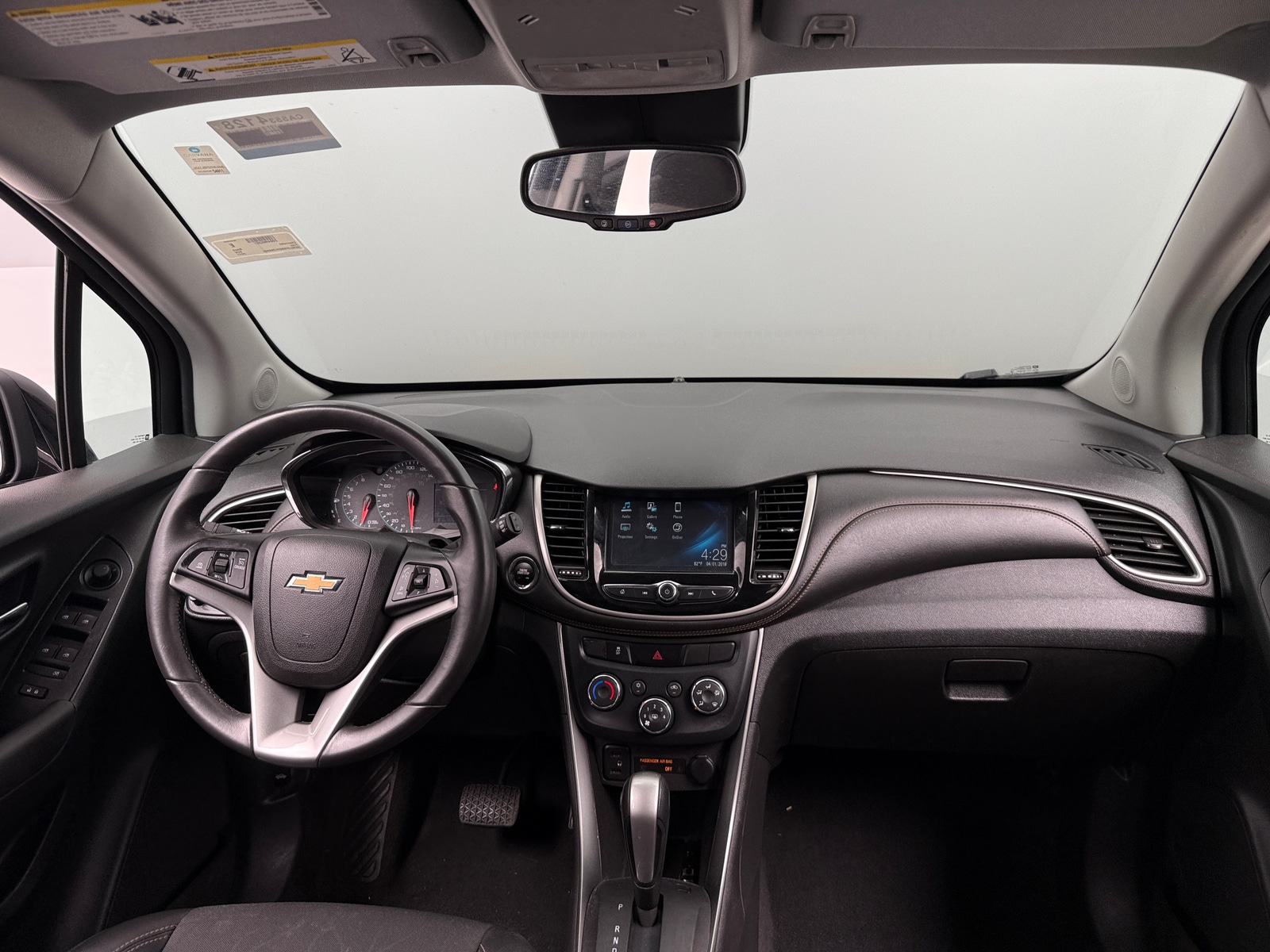 Thumbnail: 2017 Chevrolet Trax - 3