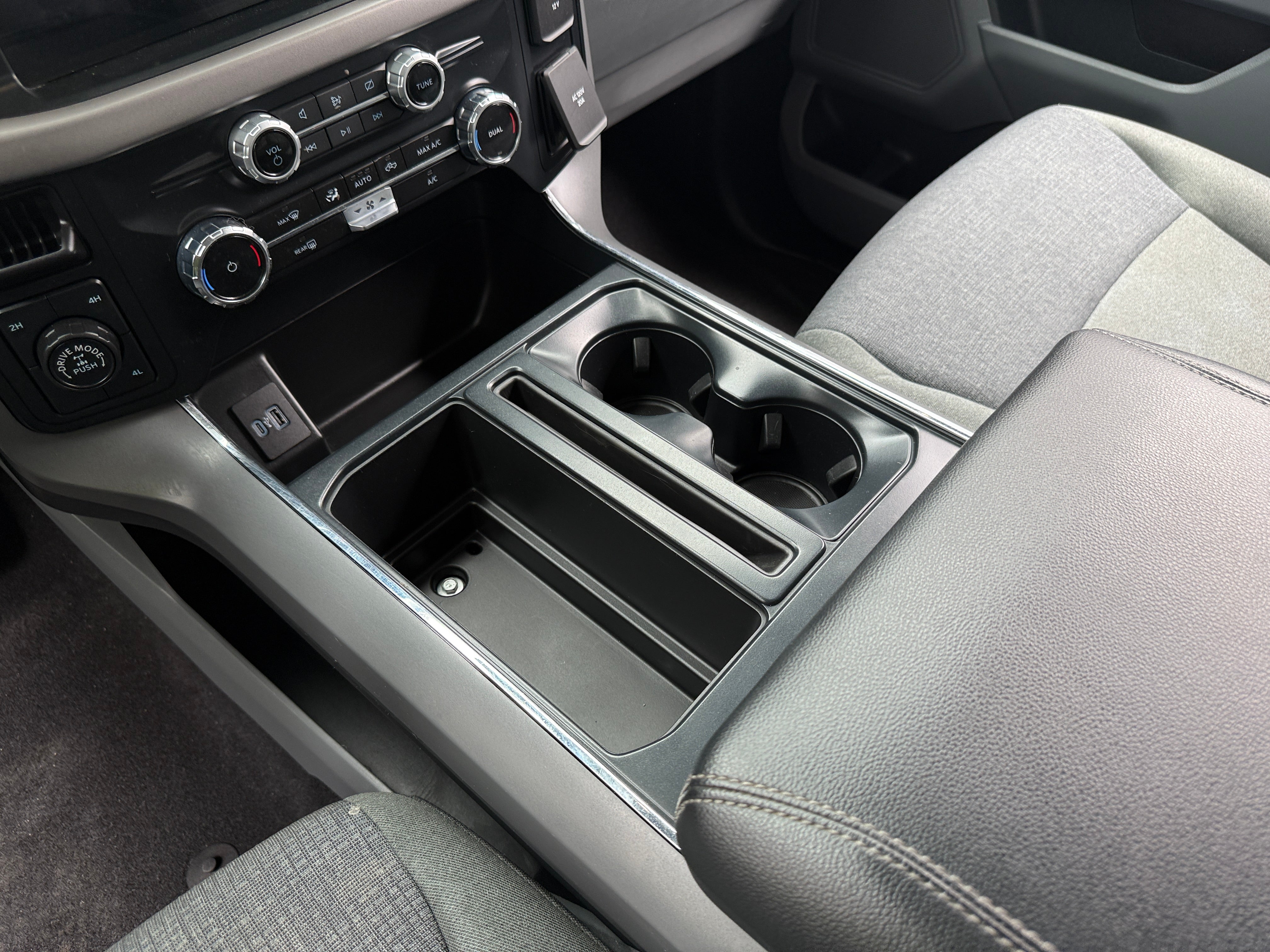 2024 Ford F-150 XLT - Photo 7