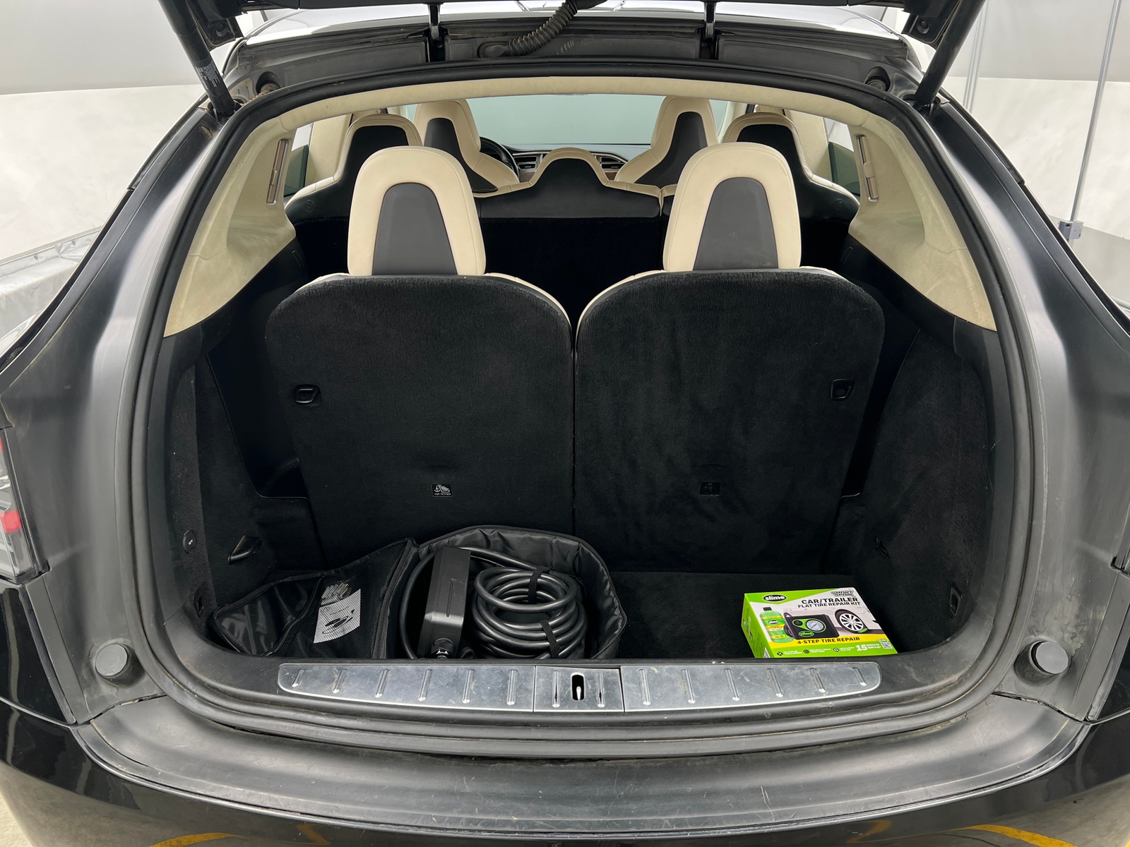 Thumbnail: 2017 Tesla Model X - 6