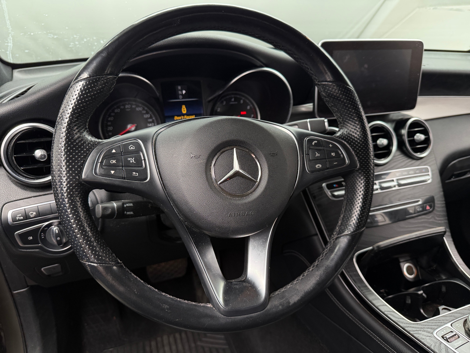 Thumbnail: 2019 Mercedes-Benz GLC - 4
