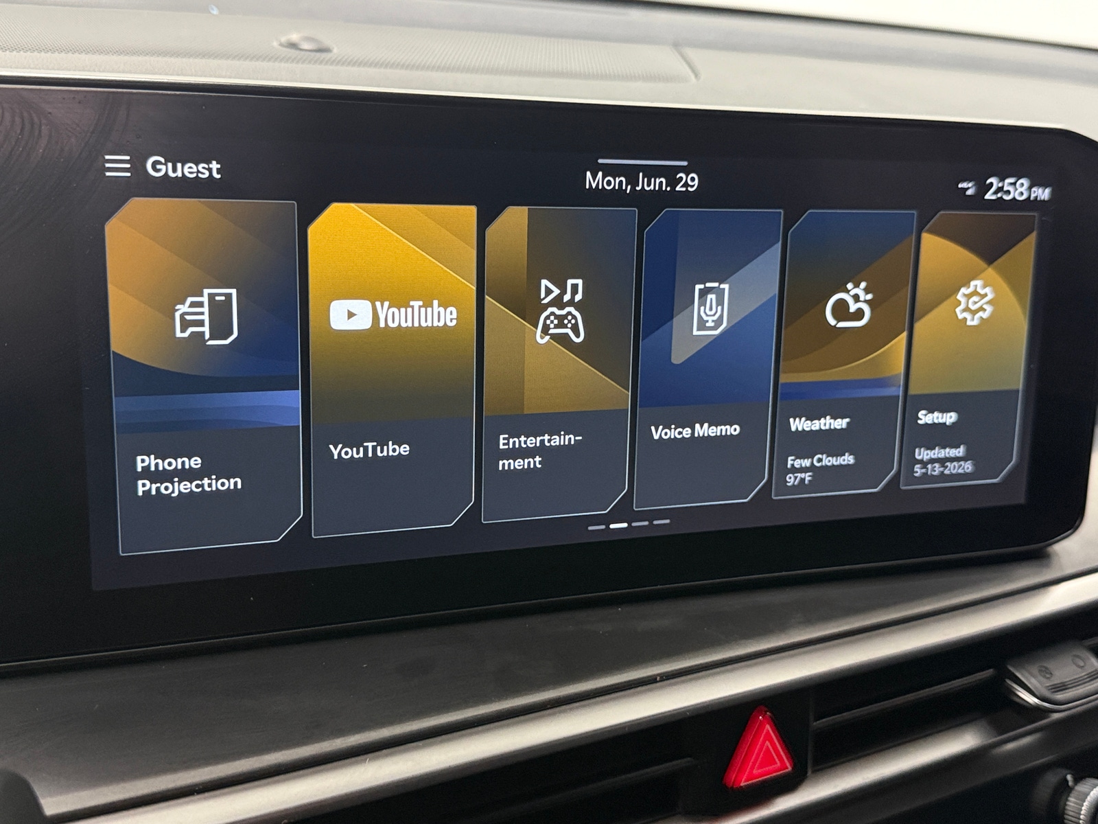 Thumbnail: 2024 Kia Sorento - 4