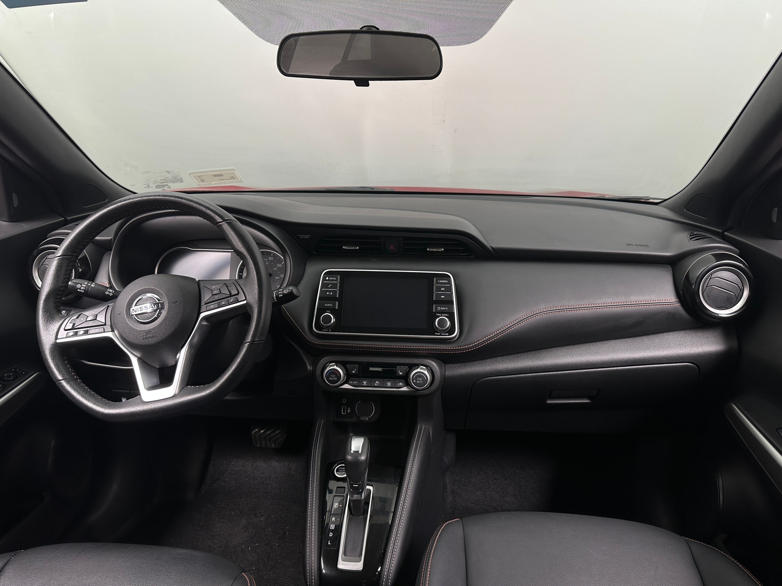 Thumbnail: 2019 Nissan Kicks - 2