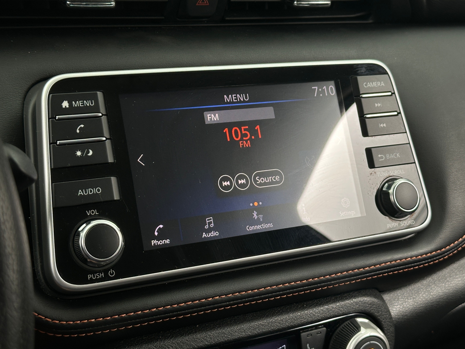 Thumbnail: 2019 Nissan Kicks - 3