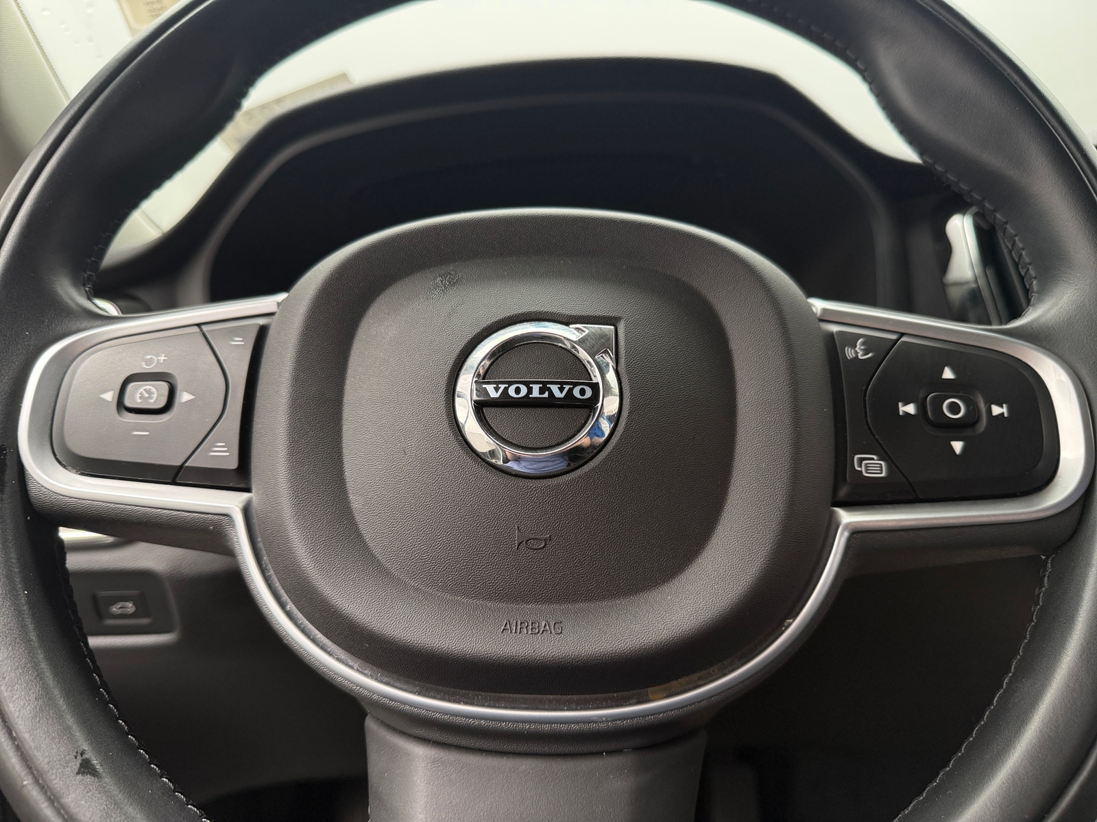 Thumbnail: 2022 Volvo S60 - 4