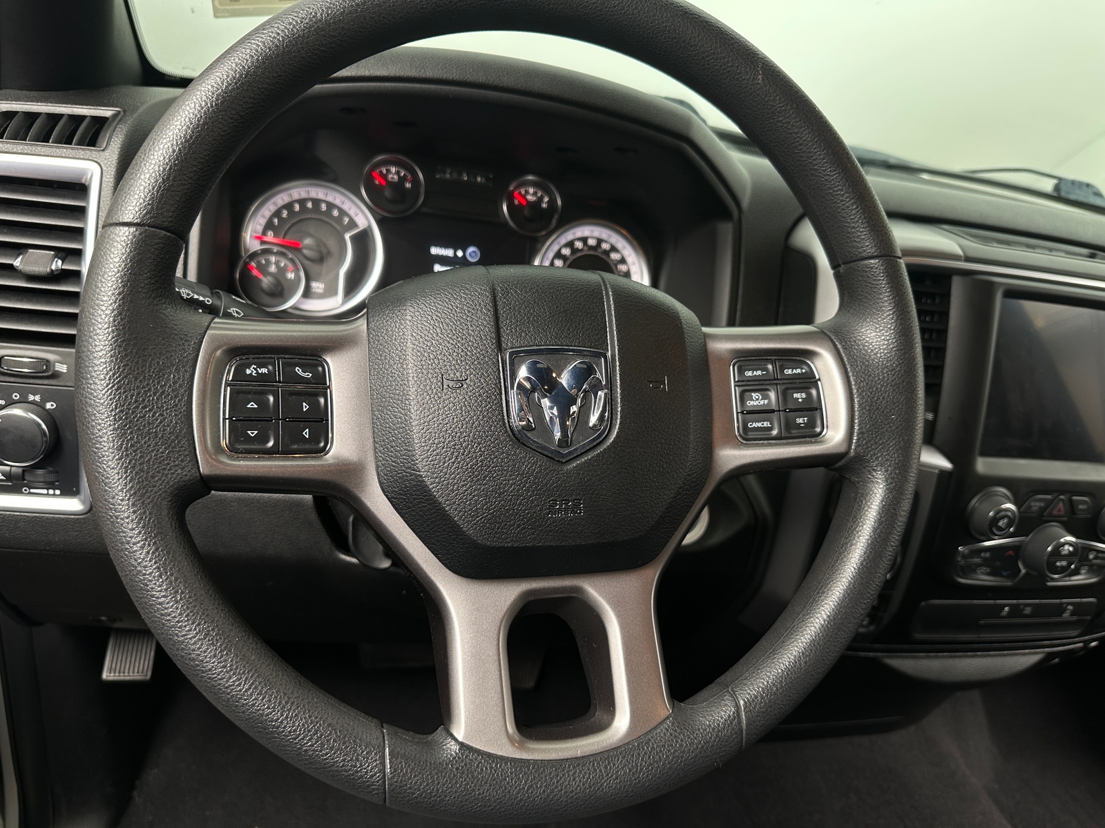 Thumbnail: 2022 RAM 1500 Classic - 5