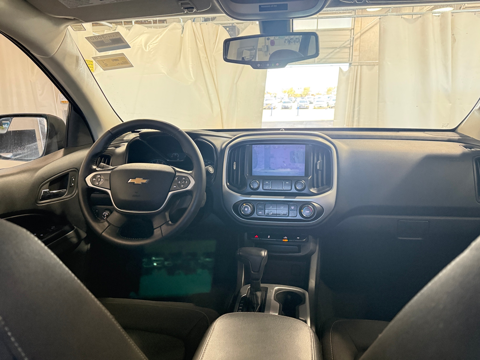 Thumbnail: 2021 Chevrolet Colorado - 3