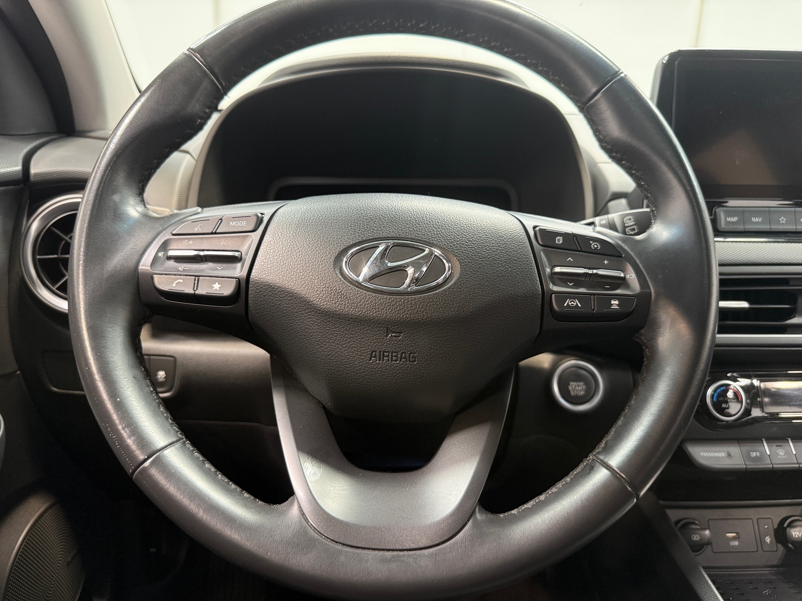Thumbnail: 2022 Hyundai Kona - 4