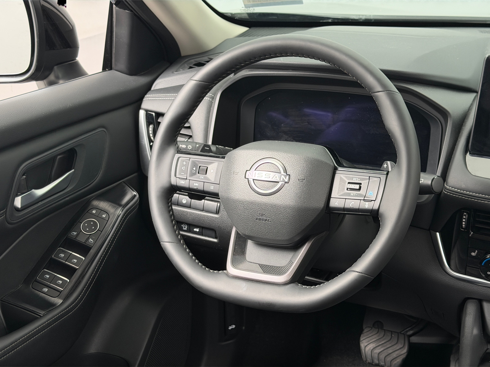 Thumbnail: 2026 Nissan Rogue - 4