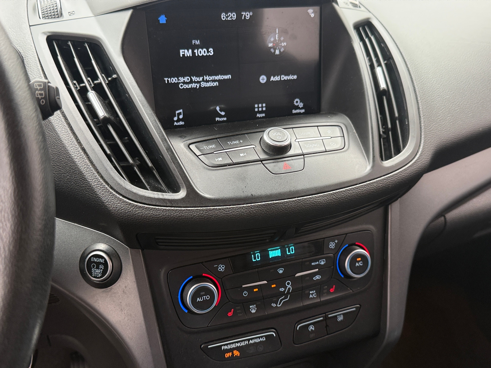 Thumbnail: 2019 Ford Escape - 3