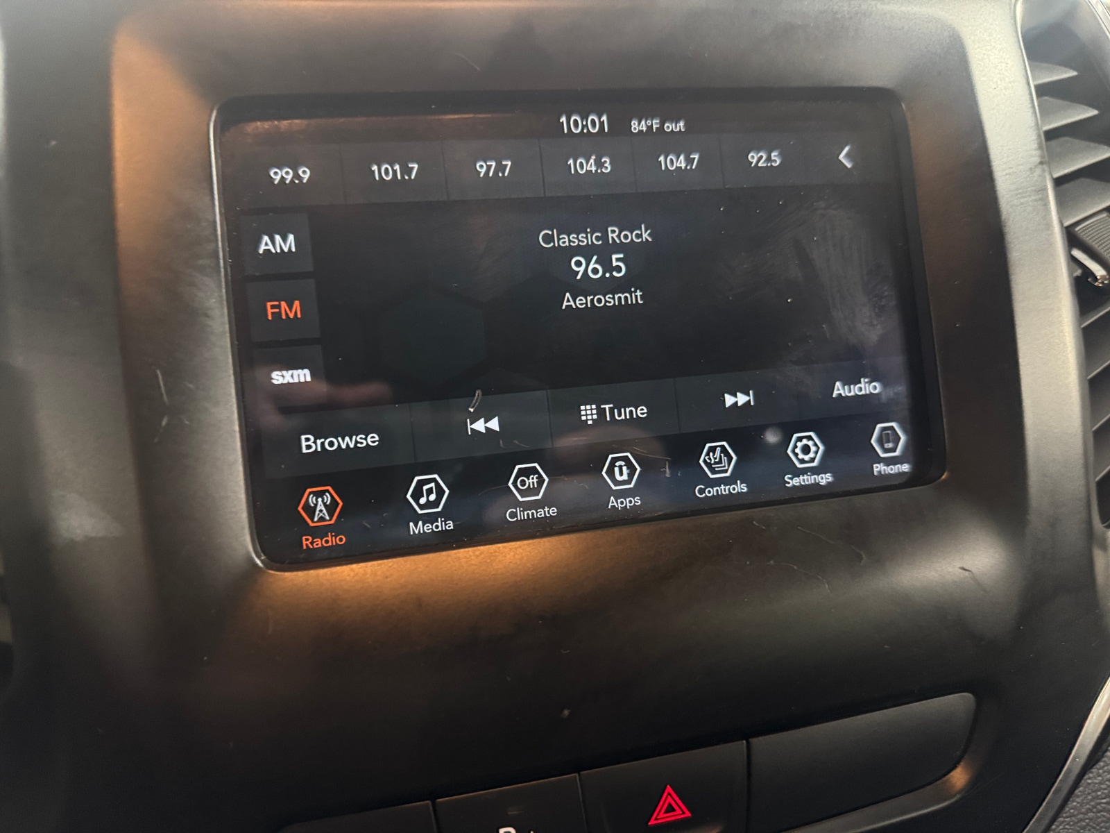 Thumbnail: 2020 Jeep Cherokee - 4
