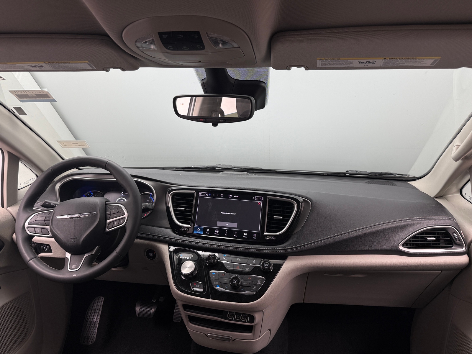 Thumbnail: 2024 Chrysler Pacifica - 2