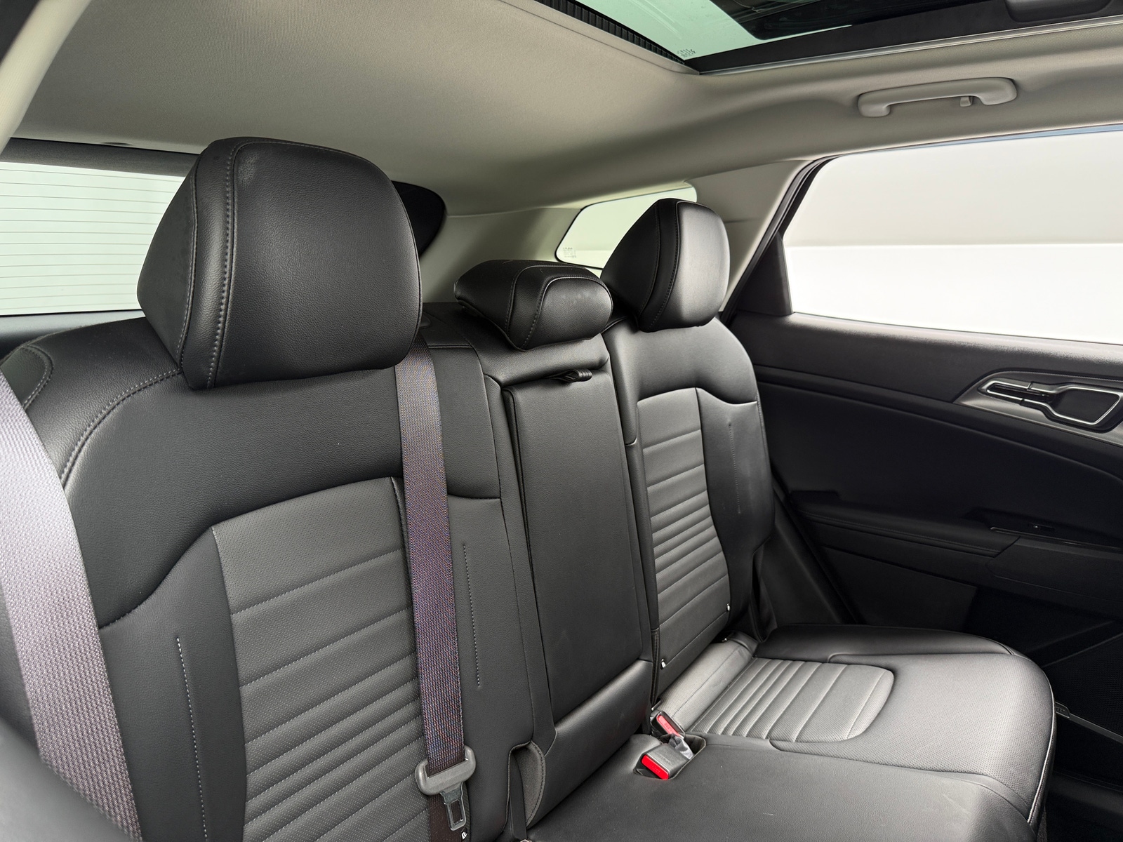 Thumbnail: 2025 Kia Sportage - 5