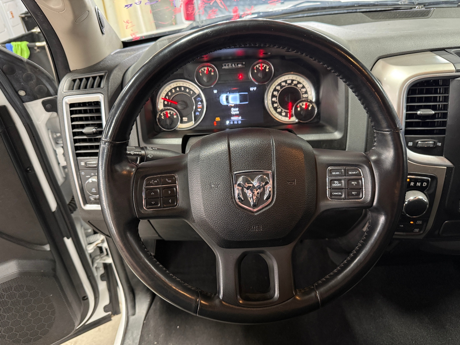 Thumbnail: 2019 RAM 1500 Classic - 5