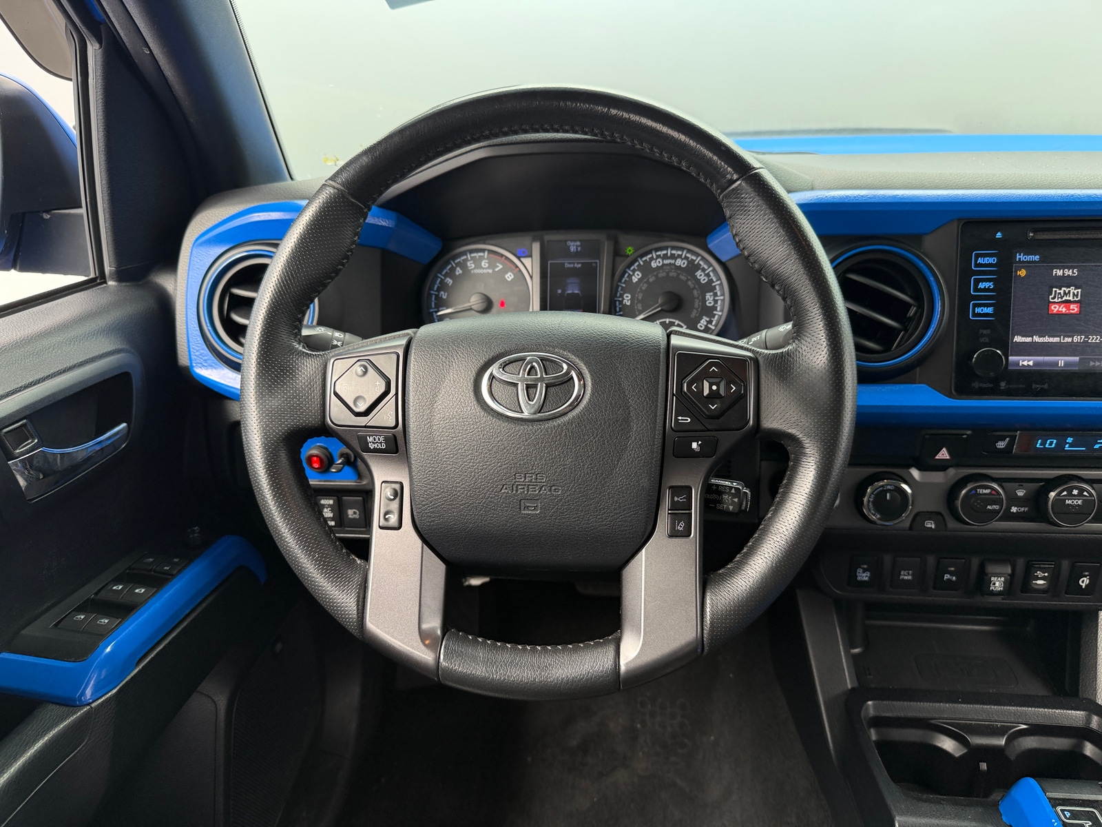 Thumbnail: 2019 Toyota Tacoma - 4