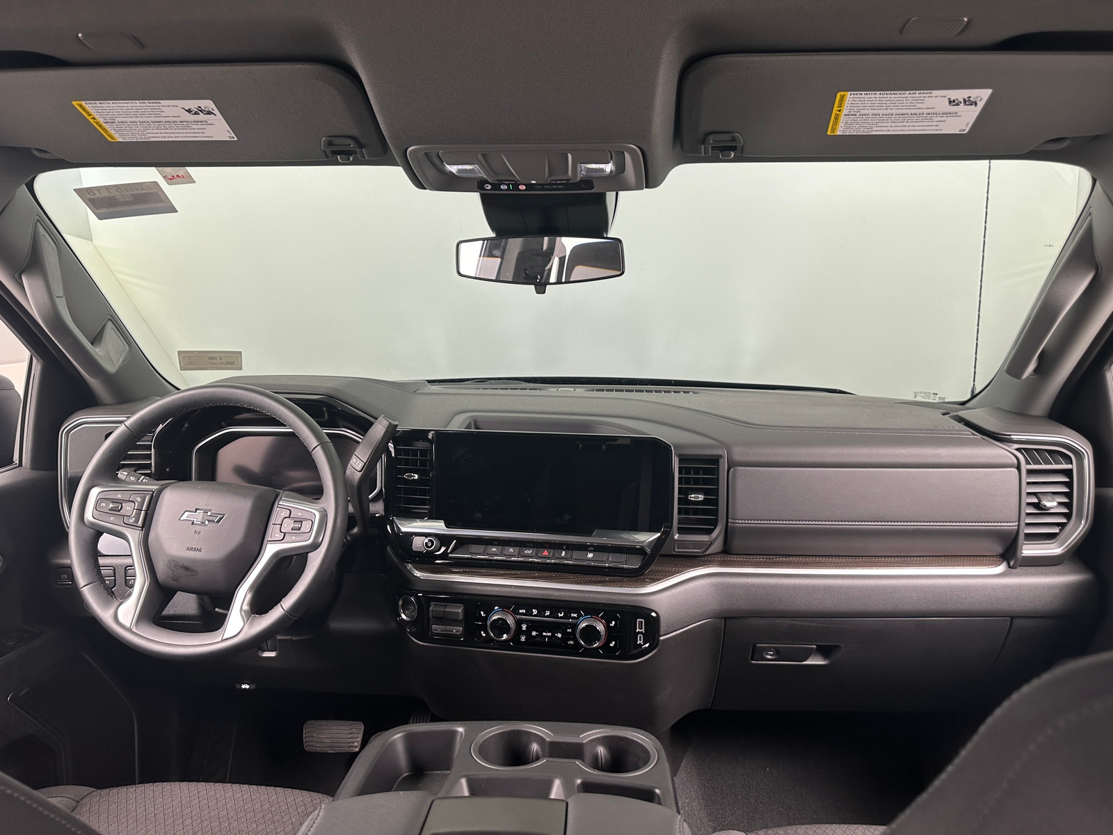 Thumbnail: 2026 Chevrolet Silverado 1500 - 3