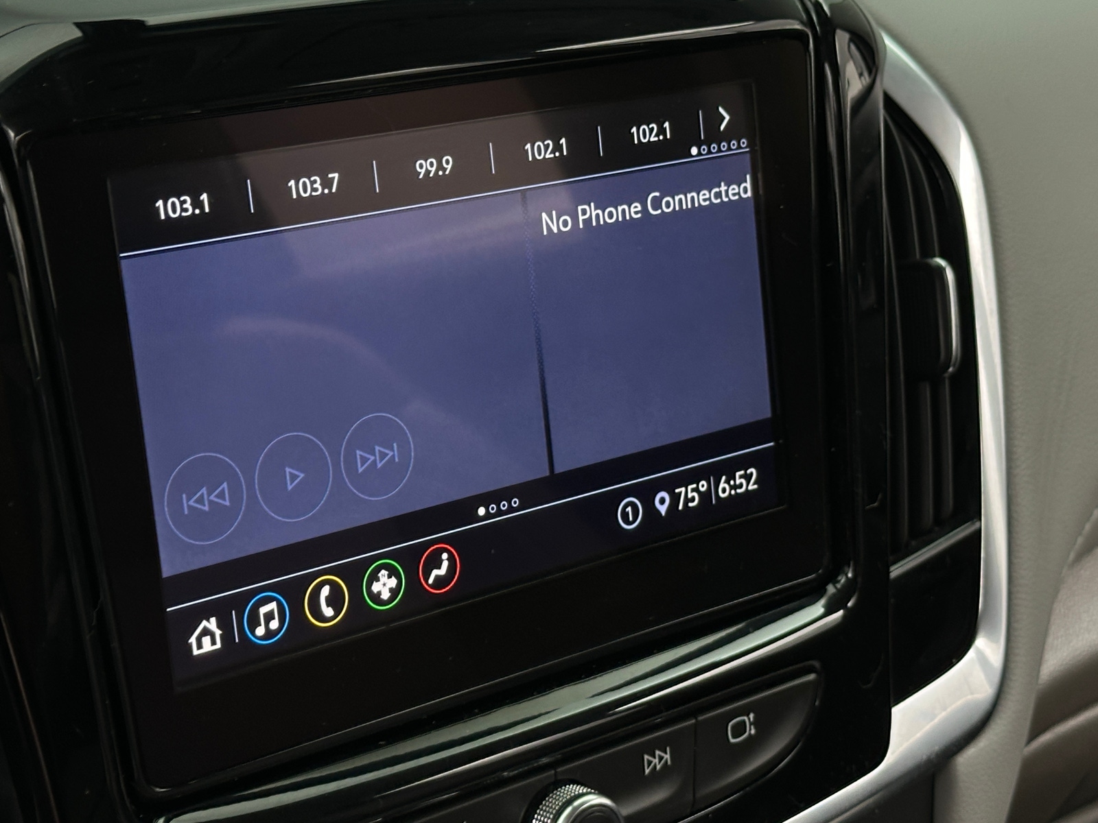 Thumbnail: 2020 Chevrolet Traverse - 3