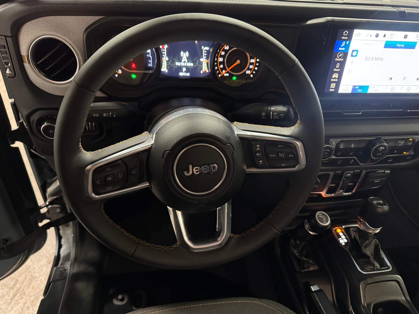 Thumbnail: 2024 Jeep Wrangler - 5