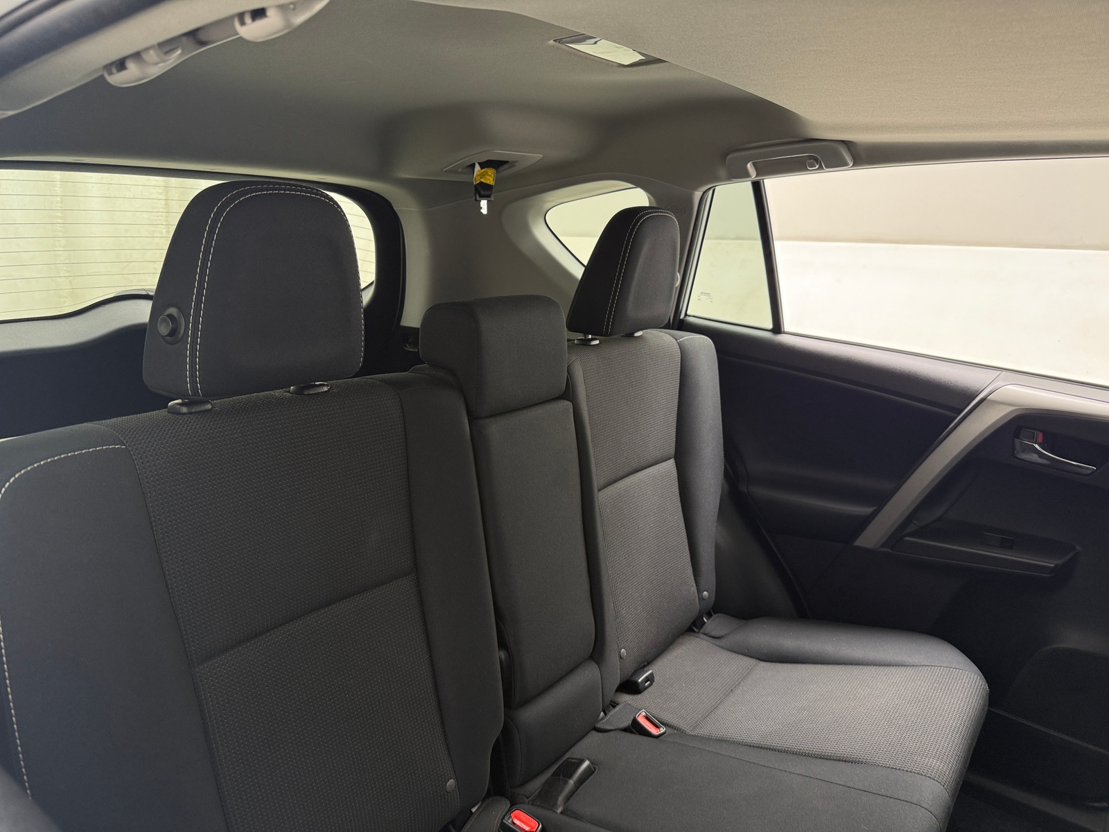 Thumbnail: 2018 Toyota RAV4 - 6
