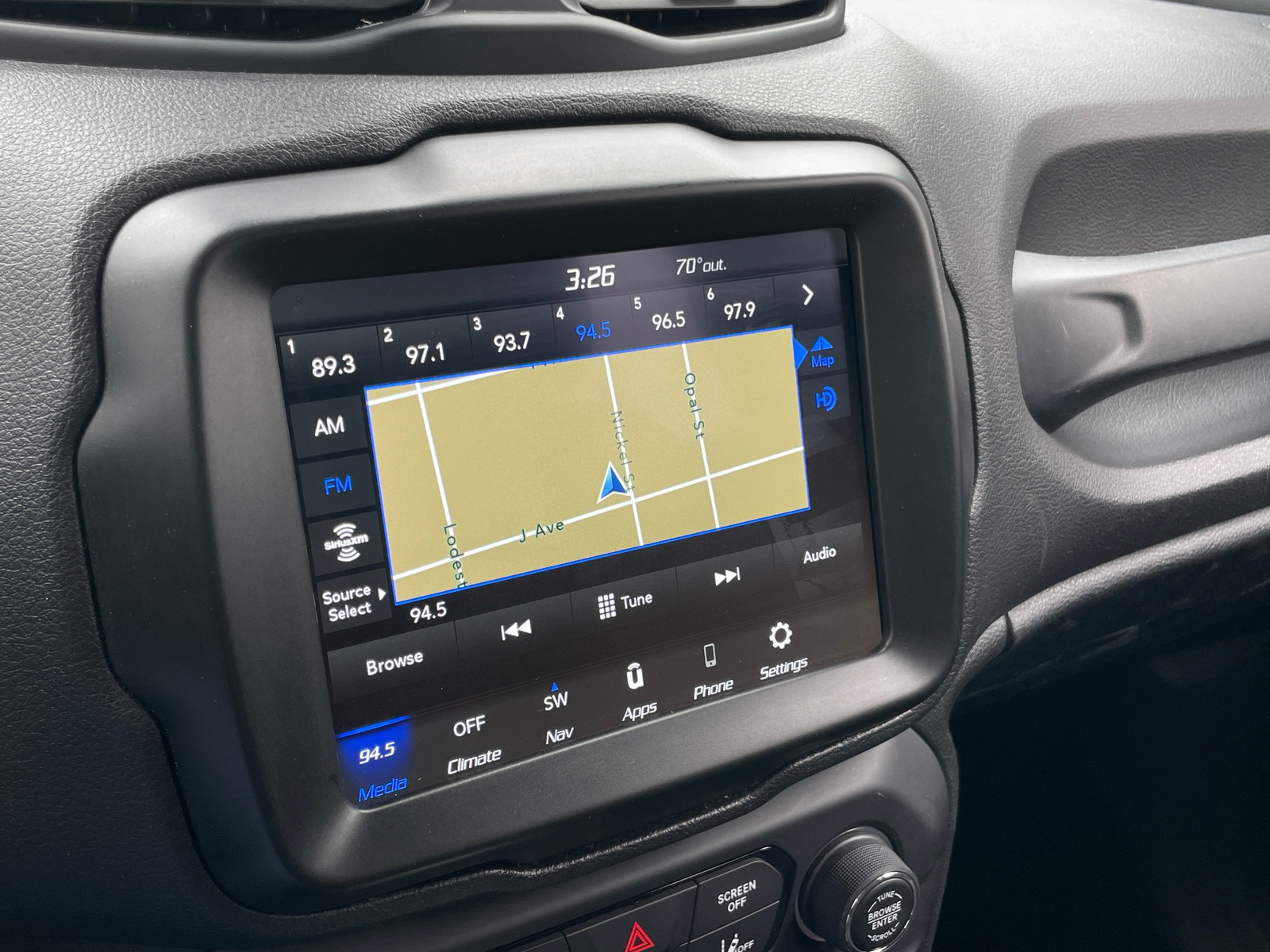 Thumbnail: 2022 Jeep Renegade - 4