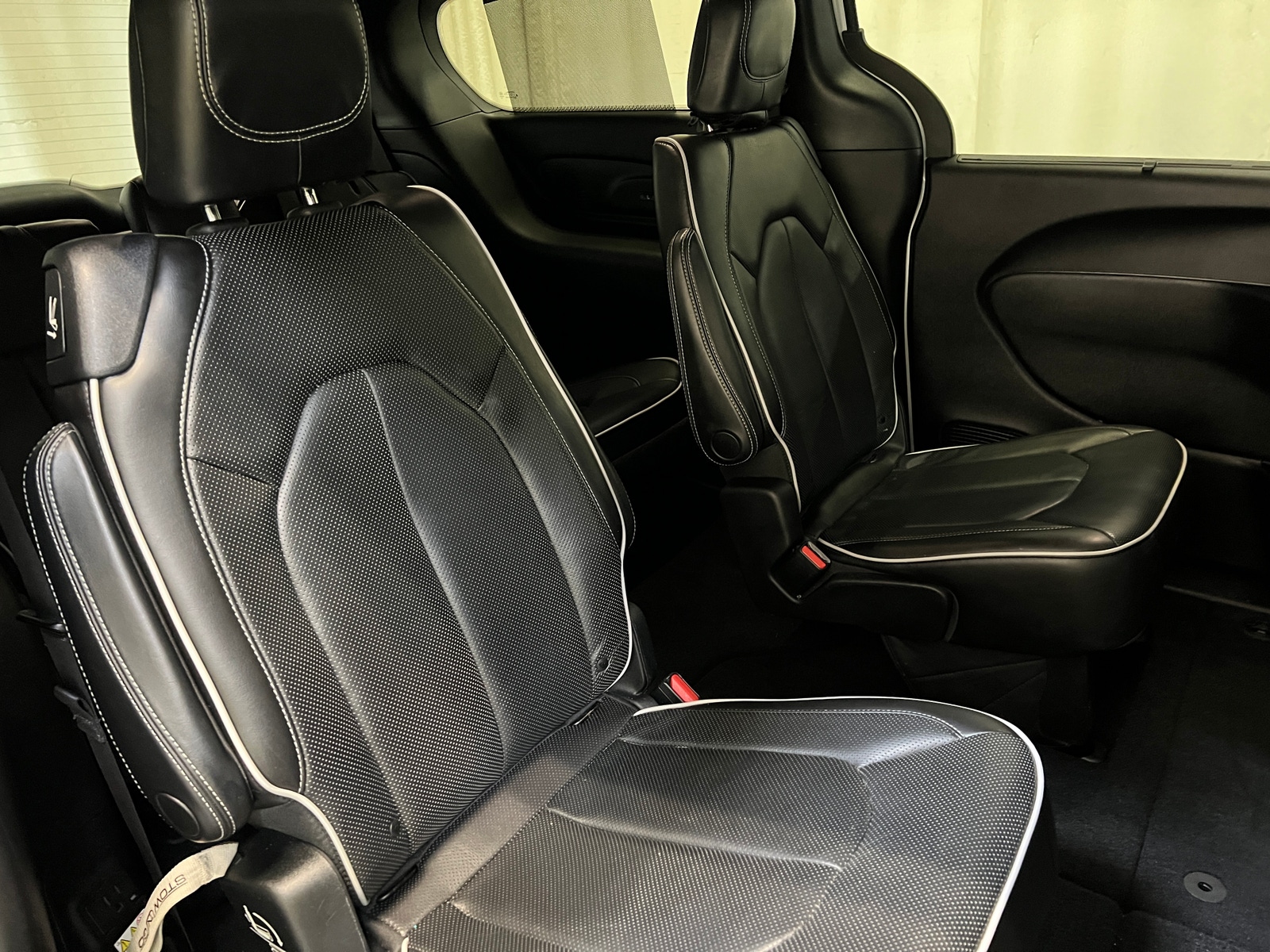 Thumbnail: 2019 Chrysler Pacifica - 5