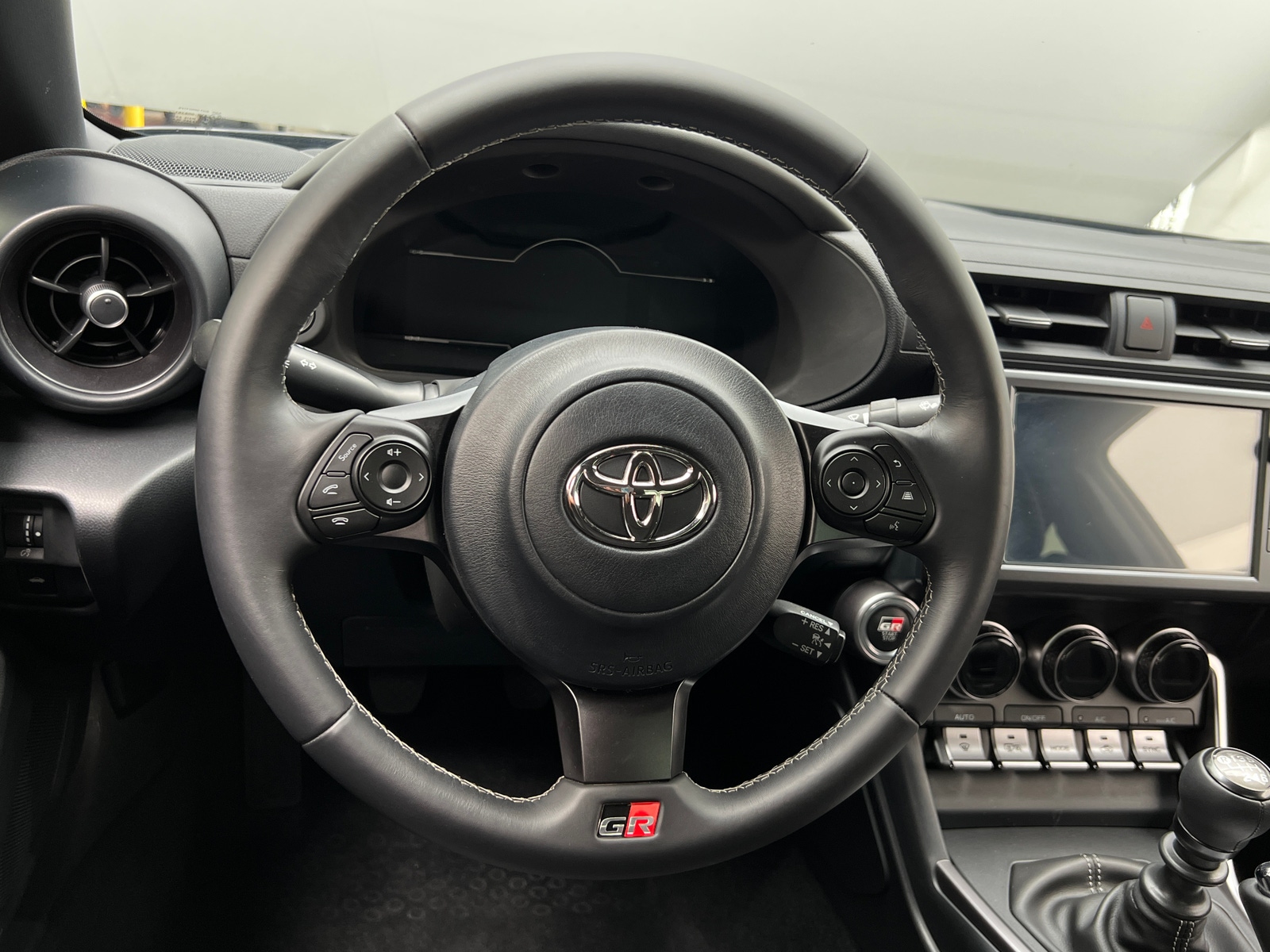 Thumbnail: 2025 Toyota GR86 - 4