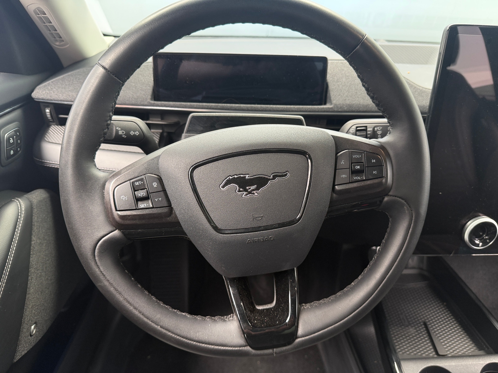 Thumbnail: 2022 Ford Mustang Mach-E - 4