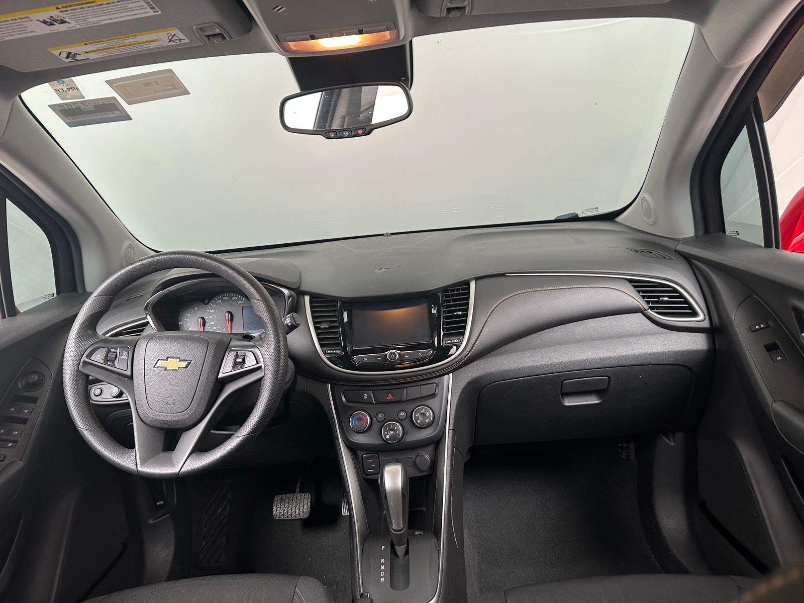 Thumbnail: 2017 Chevrolet Trax - 3