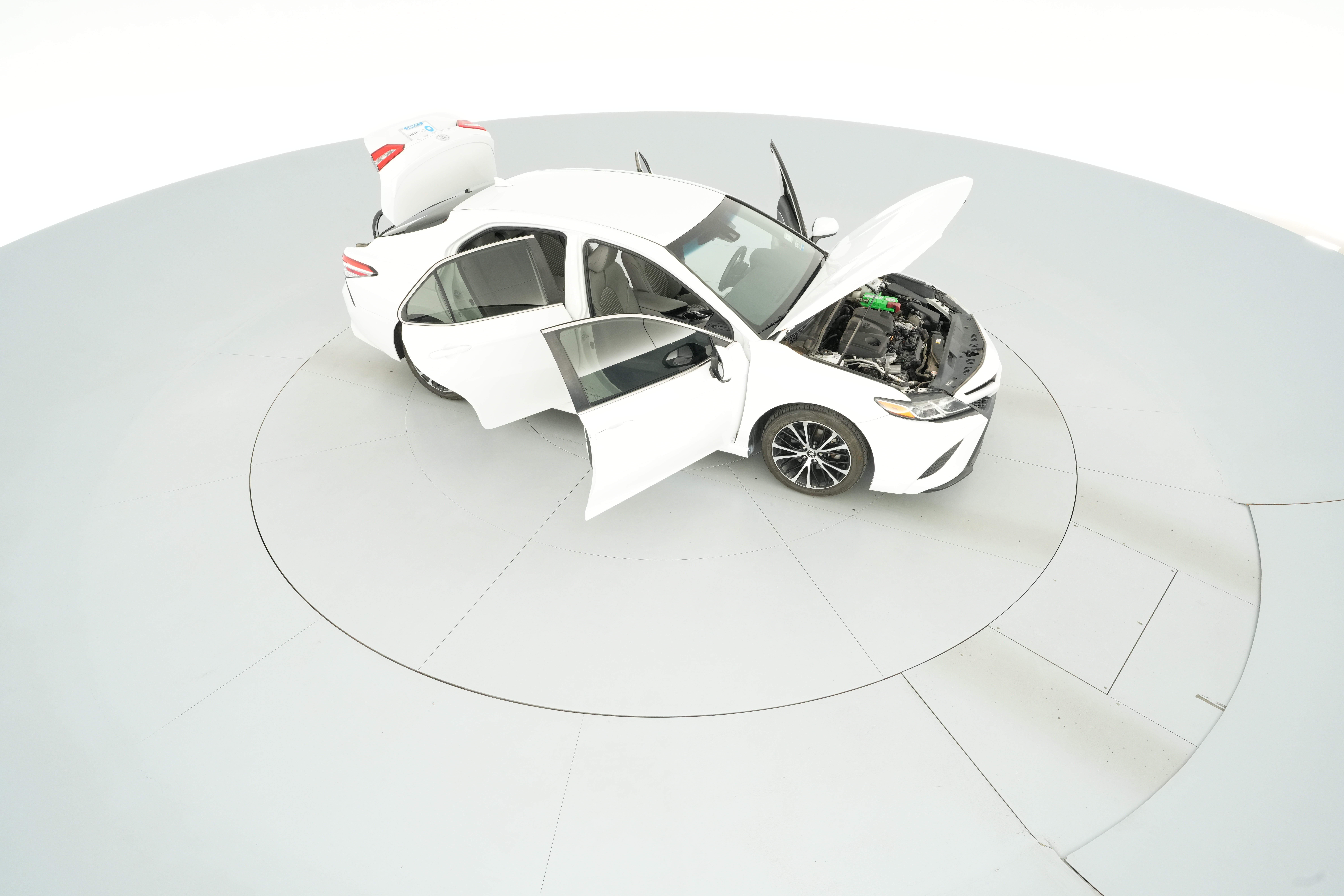 2020 Toyota Camry SE - Photo 50