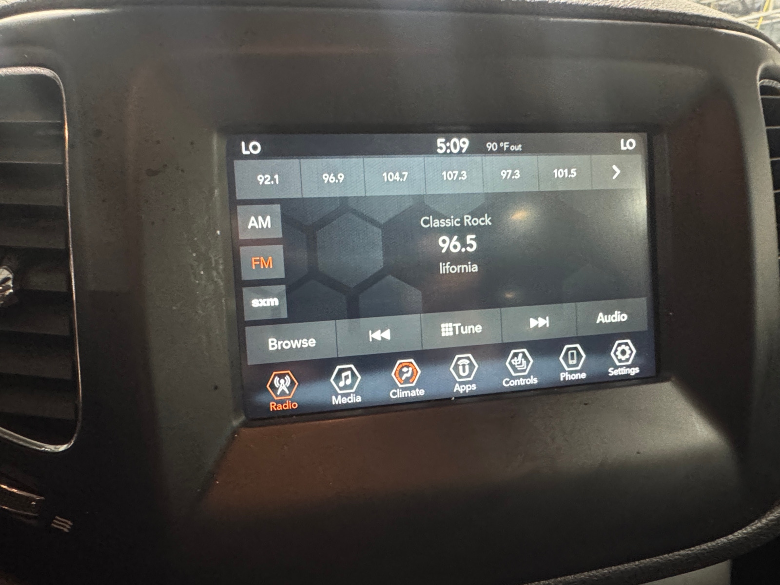 Thumbnail: 2020 Jeep Compass - 4