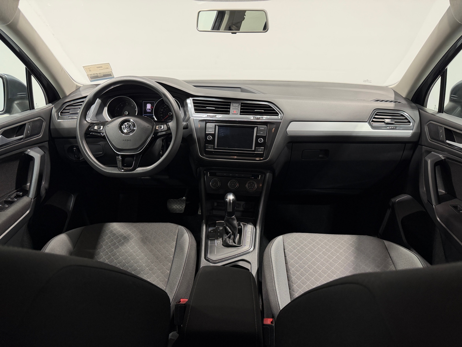 Thumbnail: 2019 Volkswagen Tiguan - 3