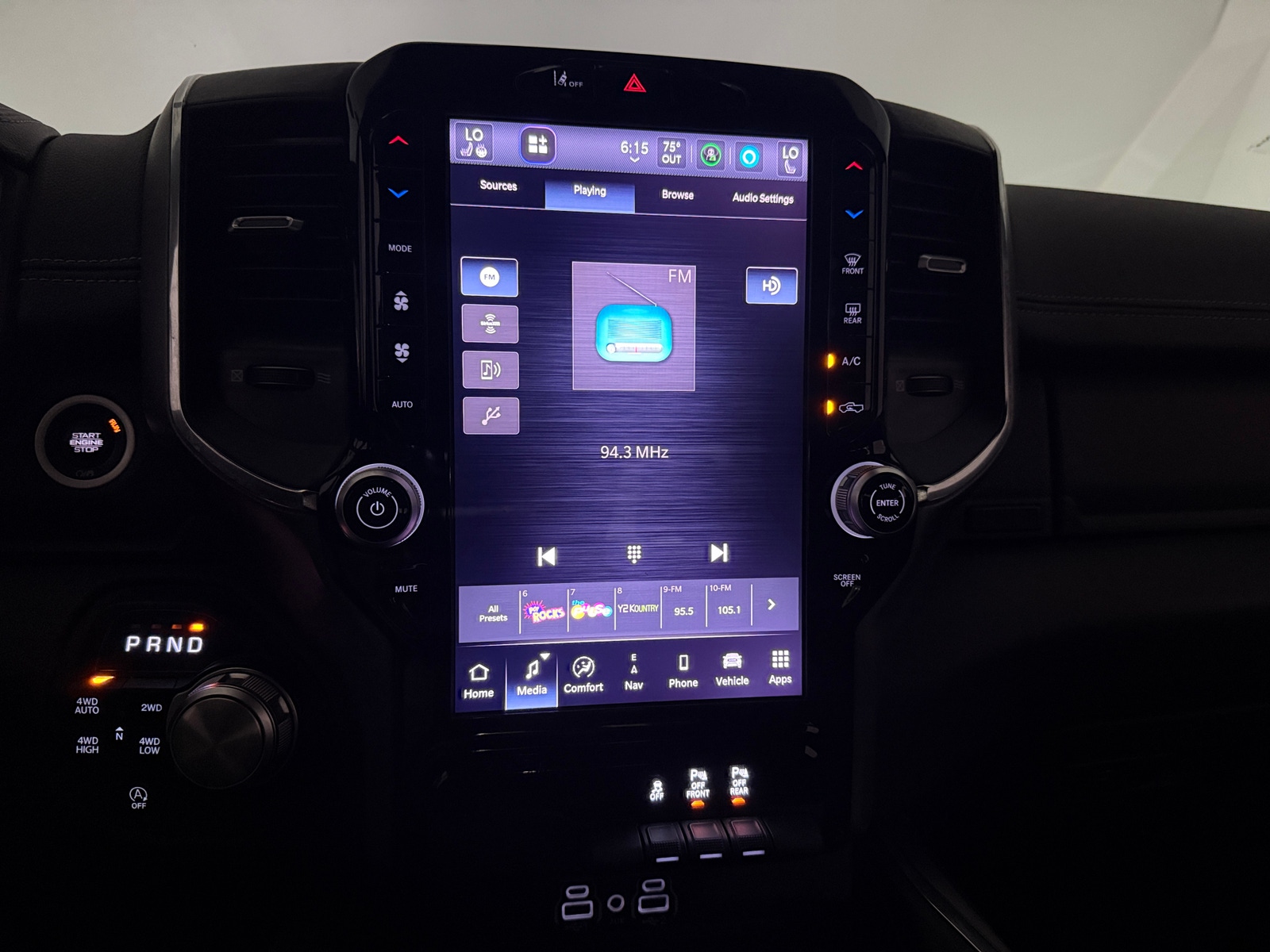 Thumbnail: 2025 RAM 1500 - 3