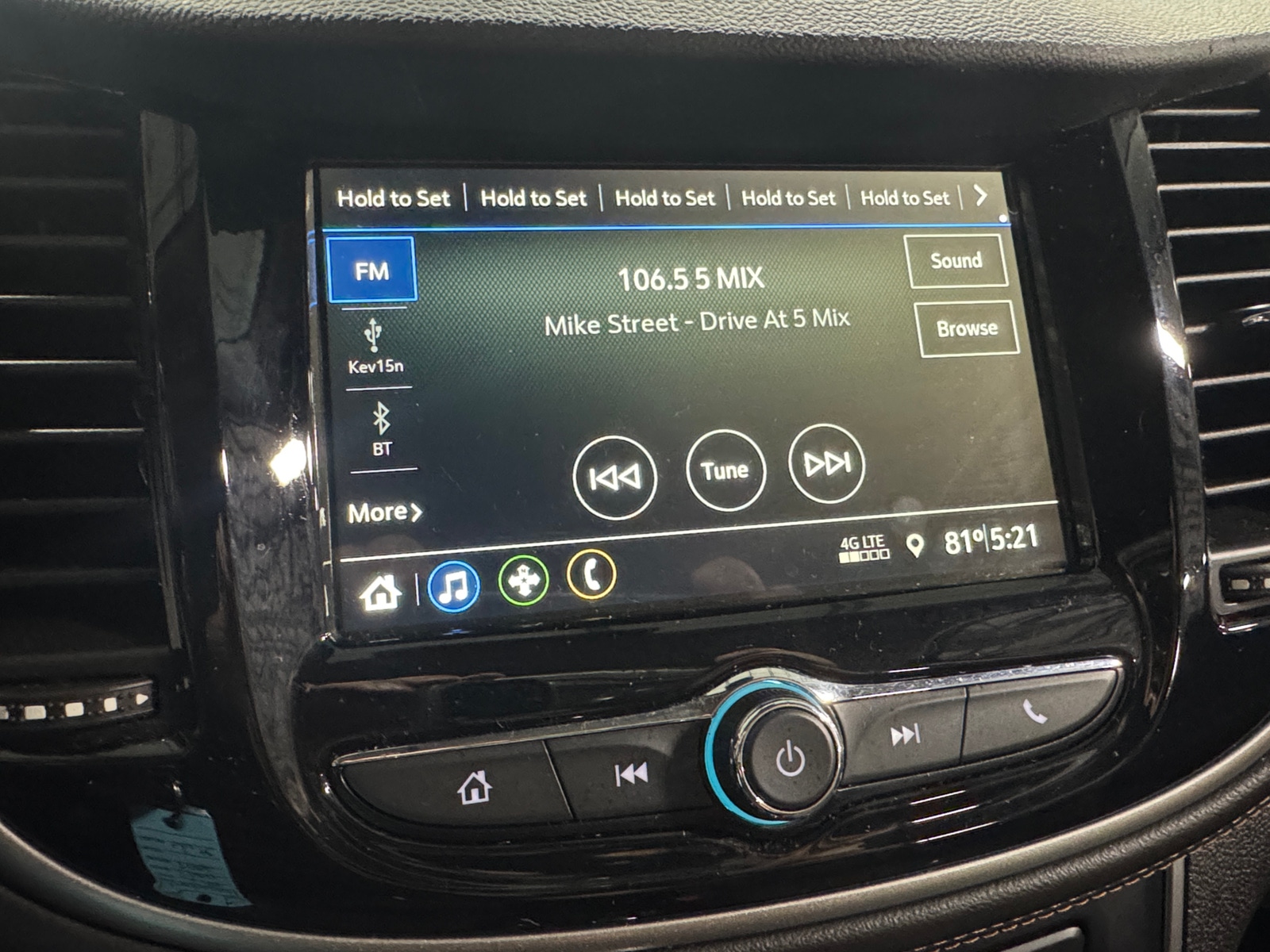 Thumbnail: 2019 Chevrolet Trax - 4