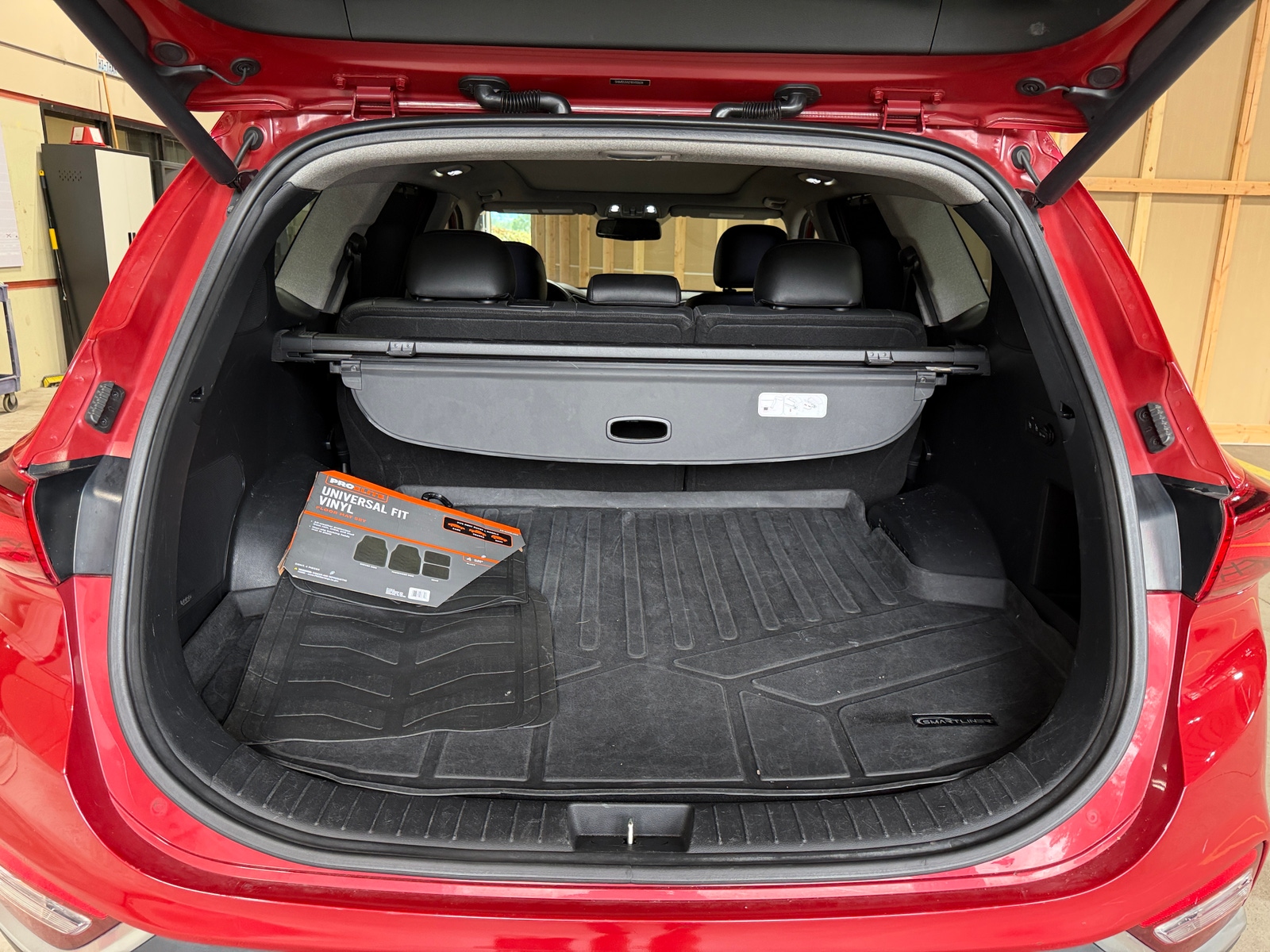 Thumbnail: 2019 Hyundai Santa Fe - 6