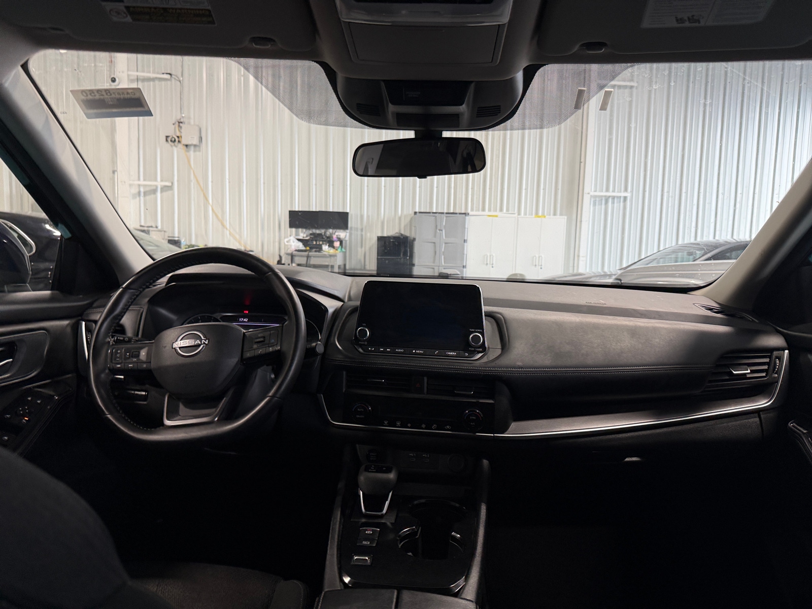 Thumbnail: 2025 Nissan Rogue - 3