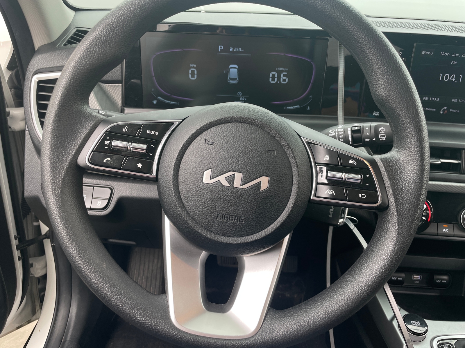 Thumbnail: 2024 Kia Seltos - 5