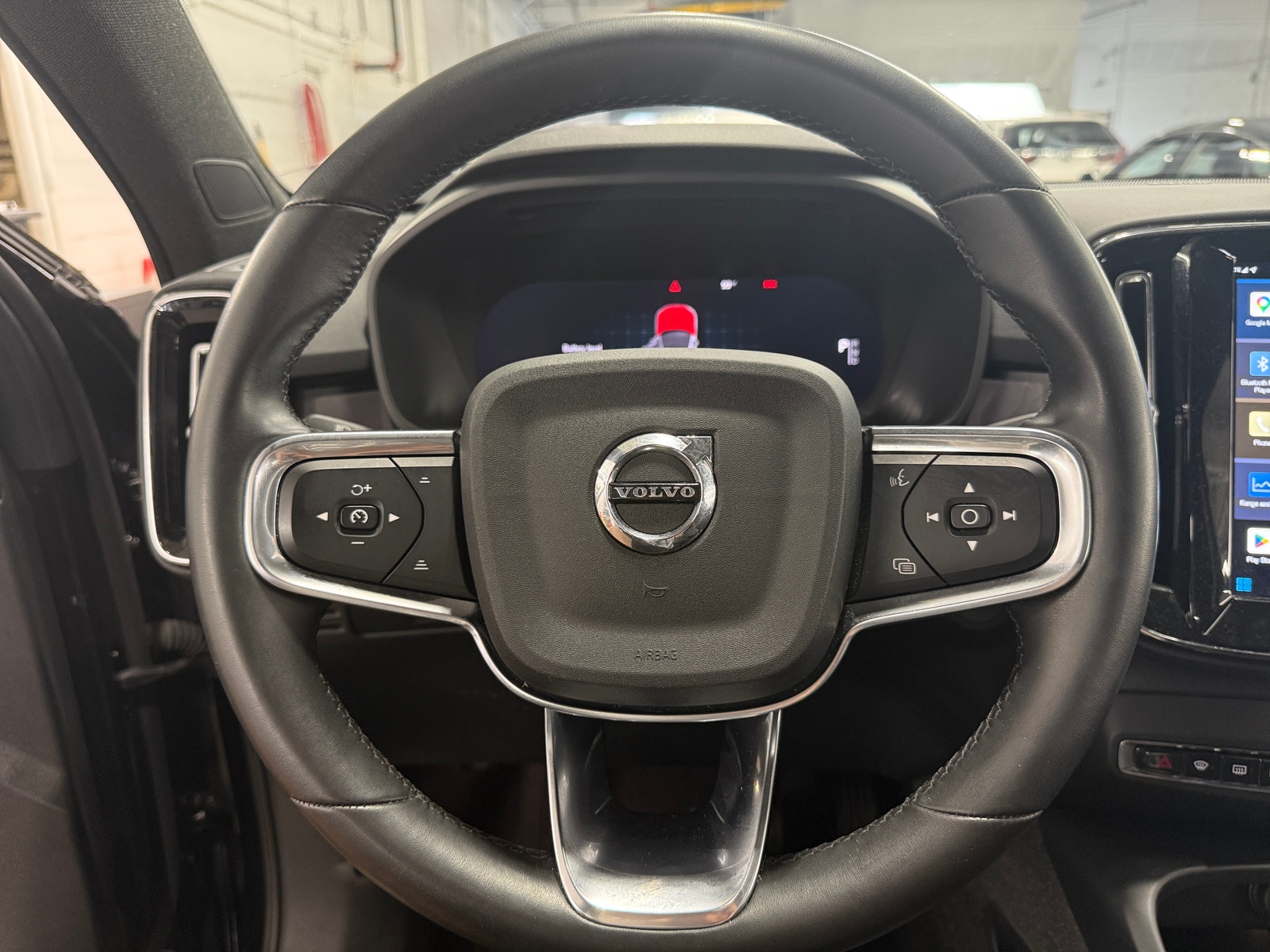 Thumbnail: 2023 Volvo C40 - 5
