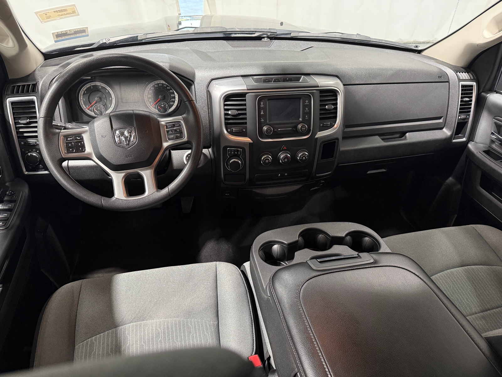 Thumbnail: 2024 RAM 1500 Classic - 3