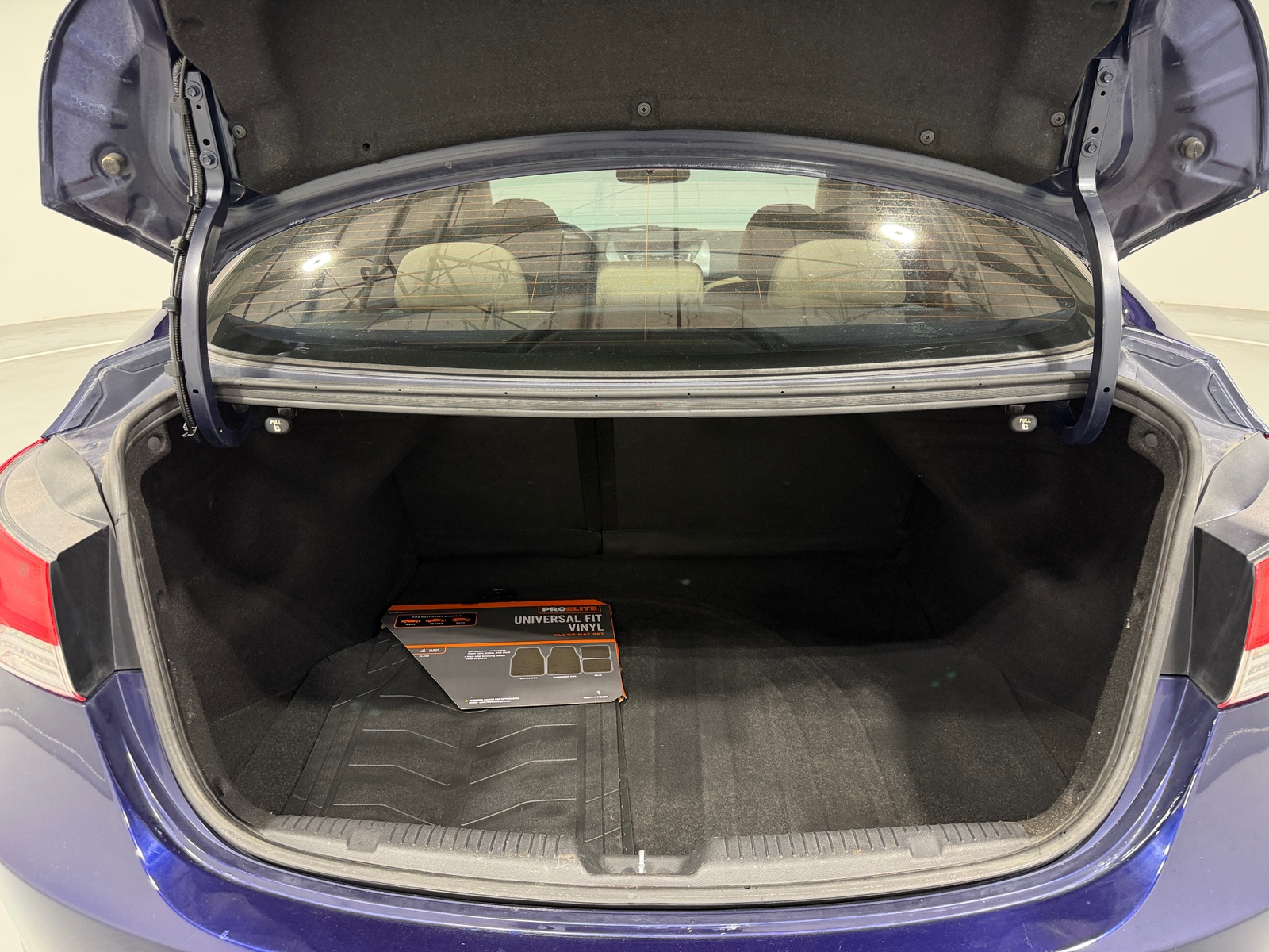 Thumbnail: 2013 Hyundai Elantra - 7
