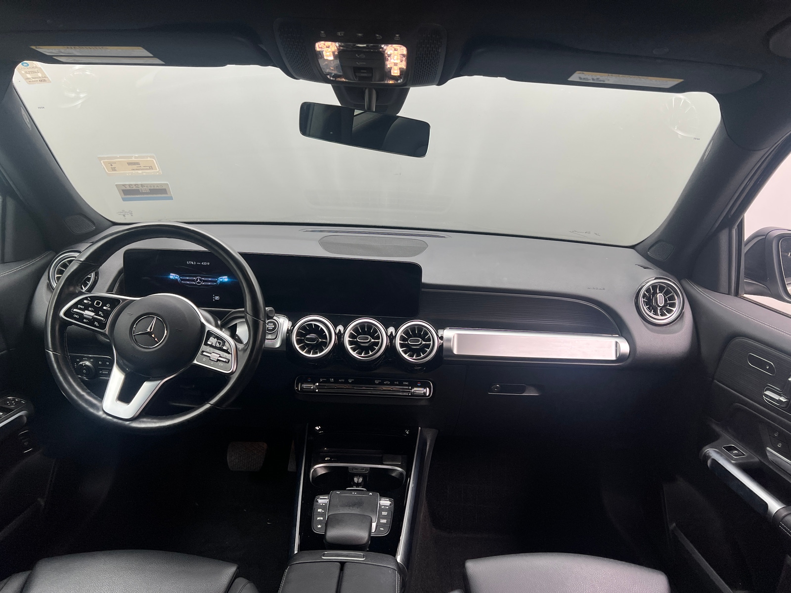Thumbnail: 2023 Mercedes-Benz GLB - 2
